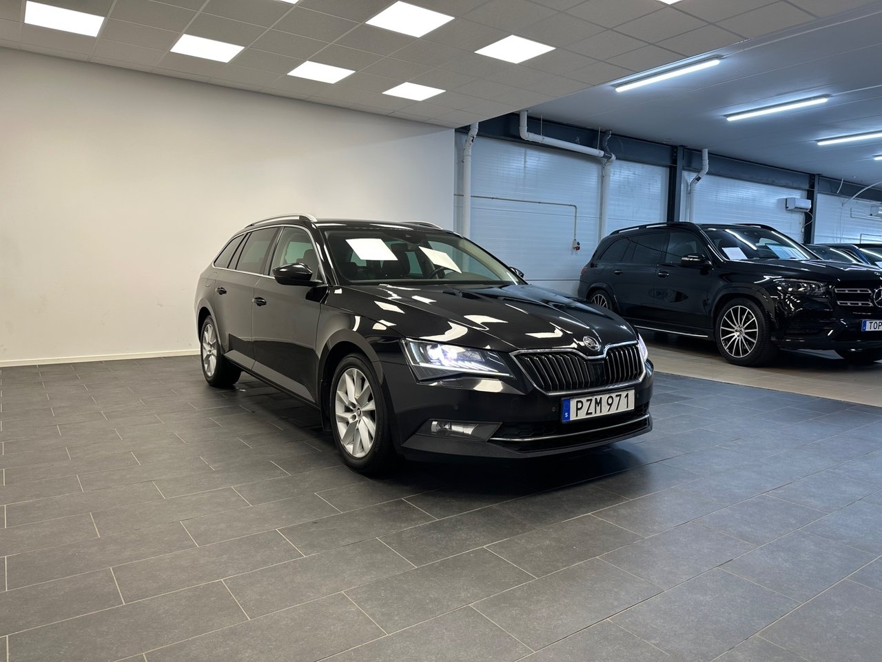 Skoda Superb 2.0 TDI SCR 2017, bild 6/10