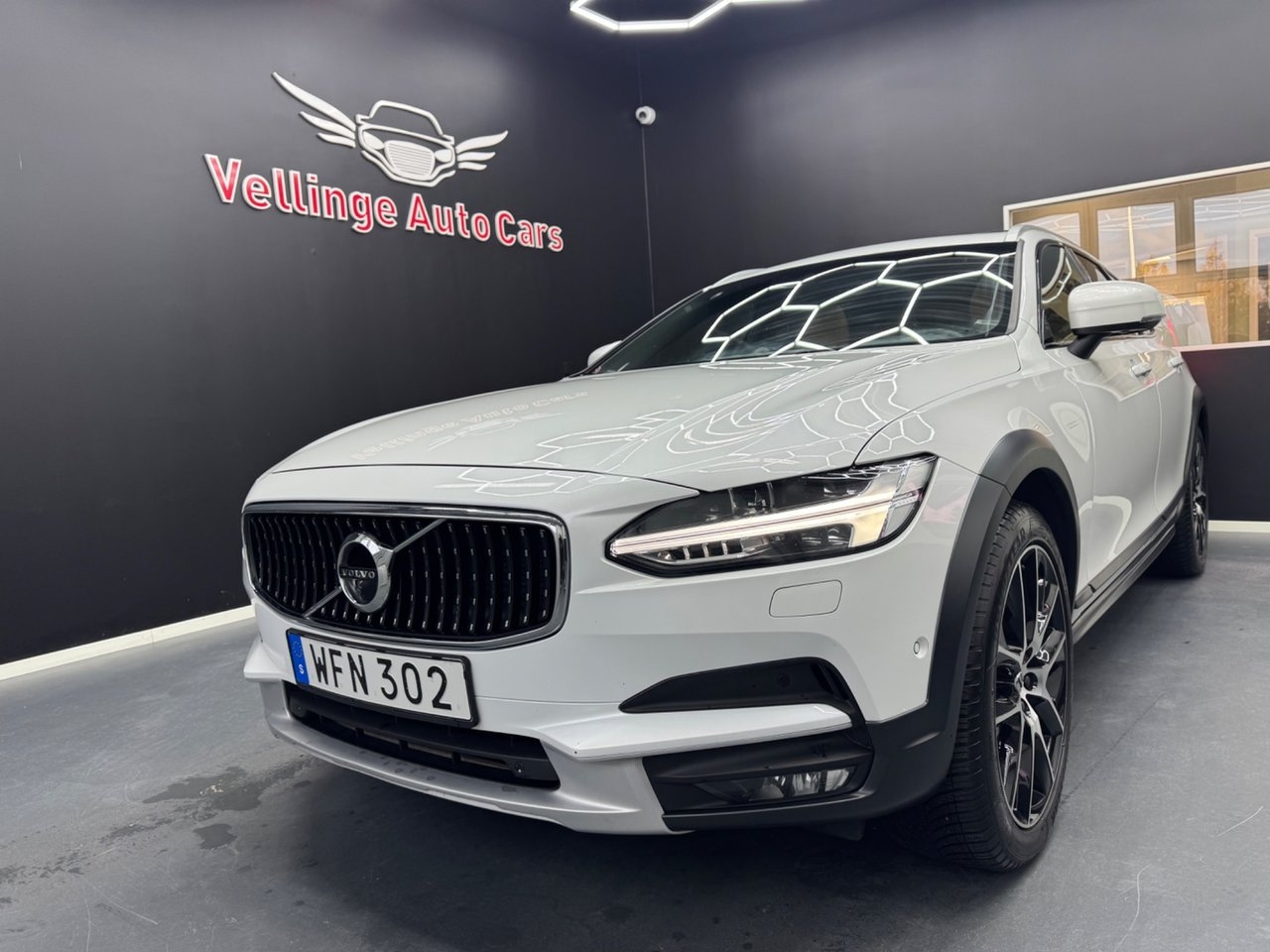 Volvo V90 Cross Country D5 Pro 2017, bild 5/10