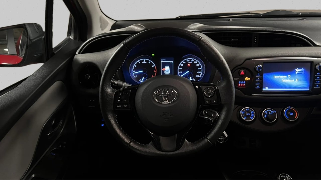 Toyota Yaris Active 2019, bild 6/8