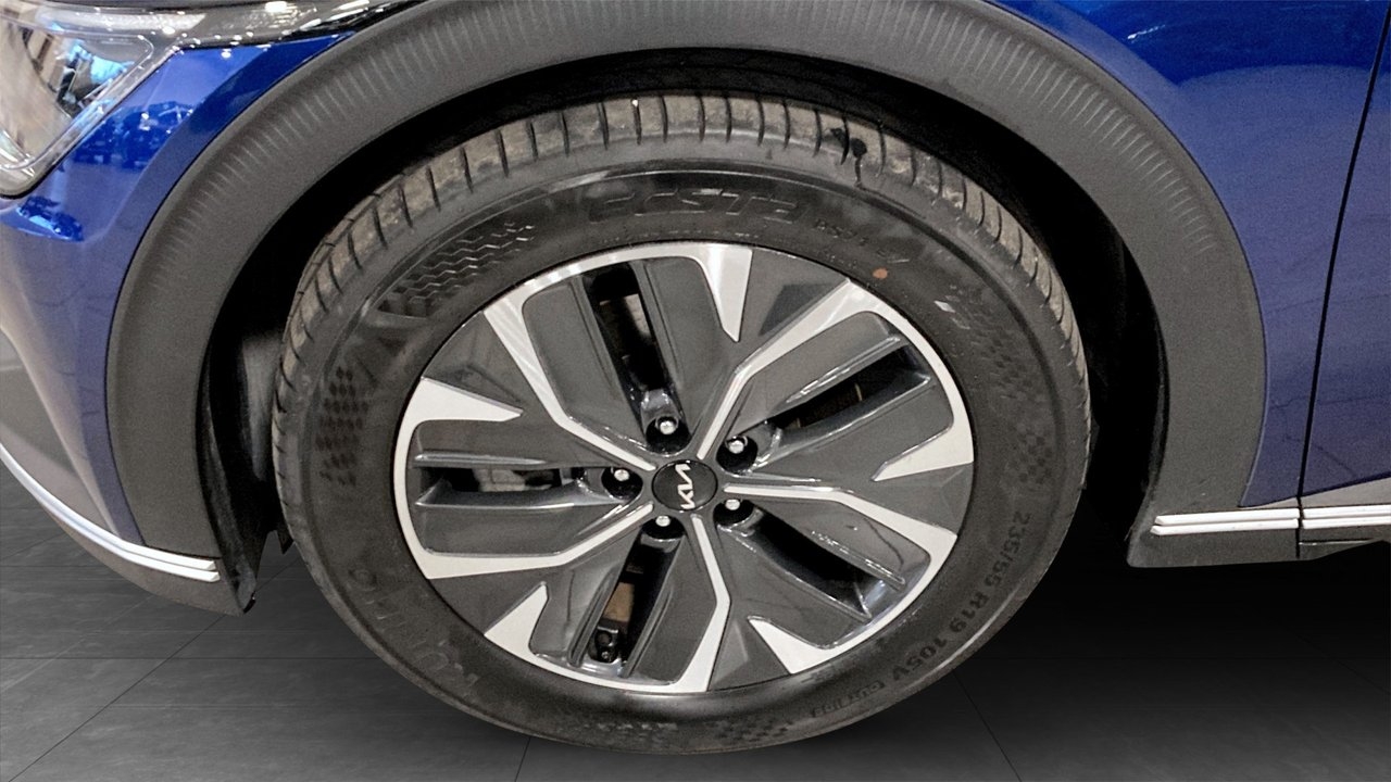 Kia EV6 2023, photo 9/9