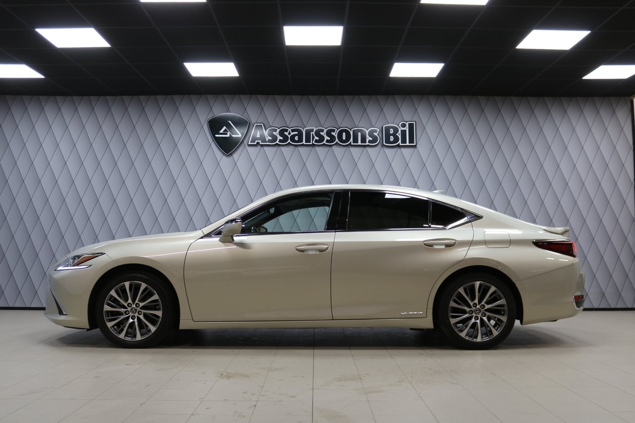 Lexus ES 300h Executive 2020, bild 2/10