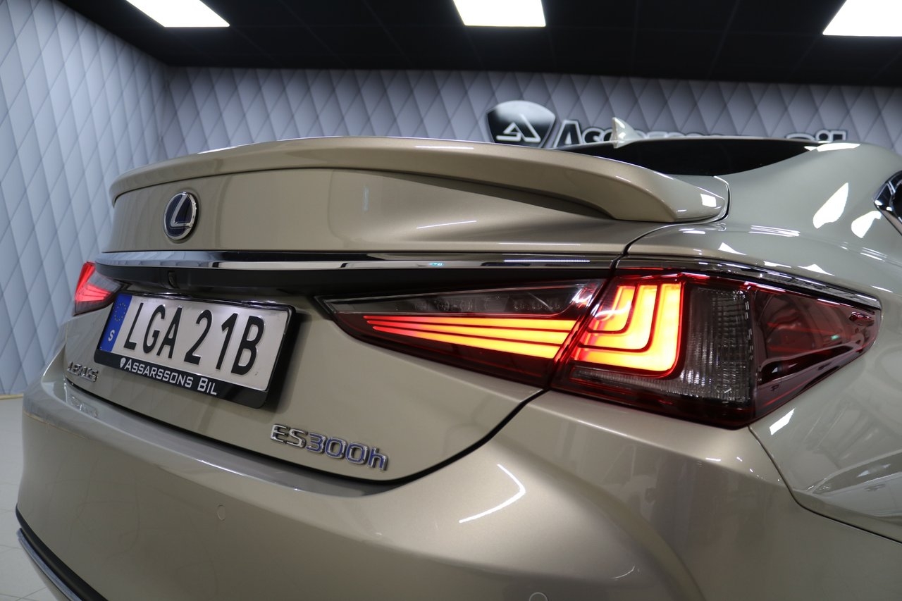 Lexus ES 300h Executive 2020, bild 5/10