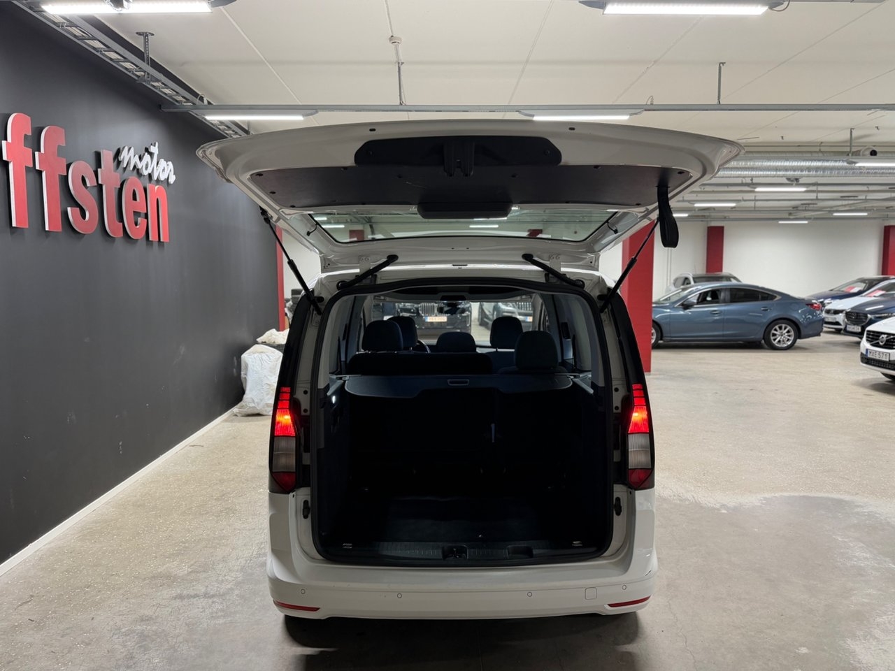 Volkswagen Caddy 1.5 TSI 2022, bild 5/10