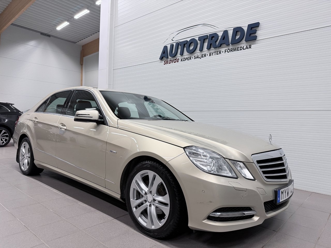 Mercedes-Benz E 200 CGI Avantgarde 2011, bild 5/10