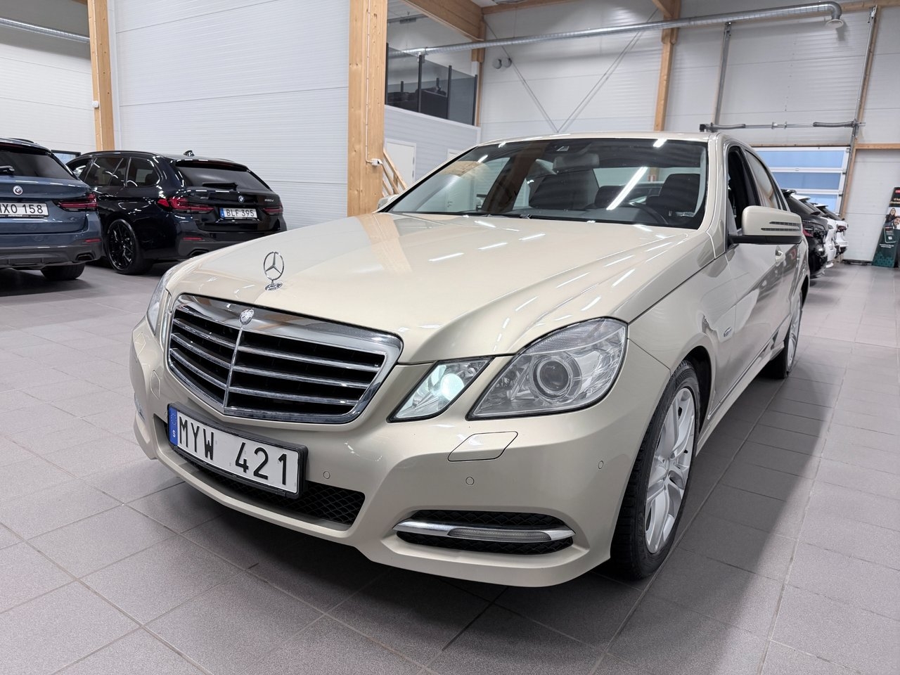 Mercedes-Benz E 200 CGI Avantgarde 2011, bild 3/10