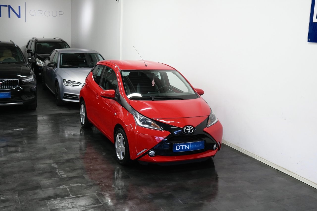 Toyota Aygo 1.0 X-Play X-Shift 2015, kuva 5/10