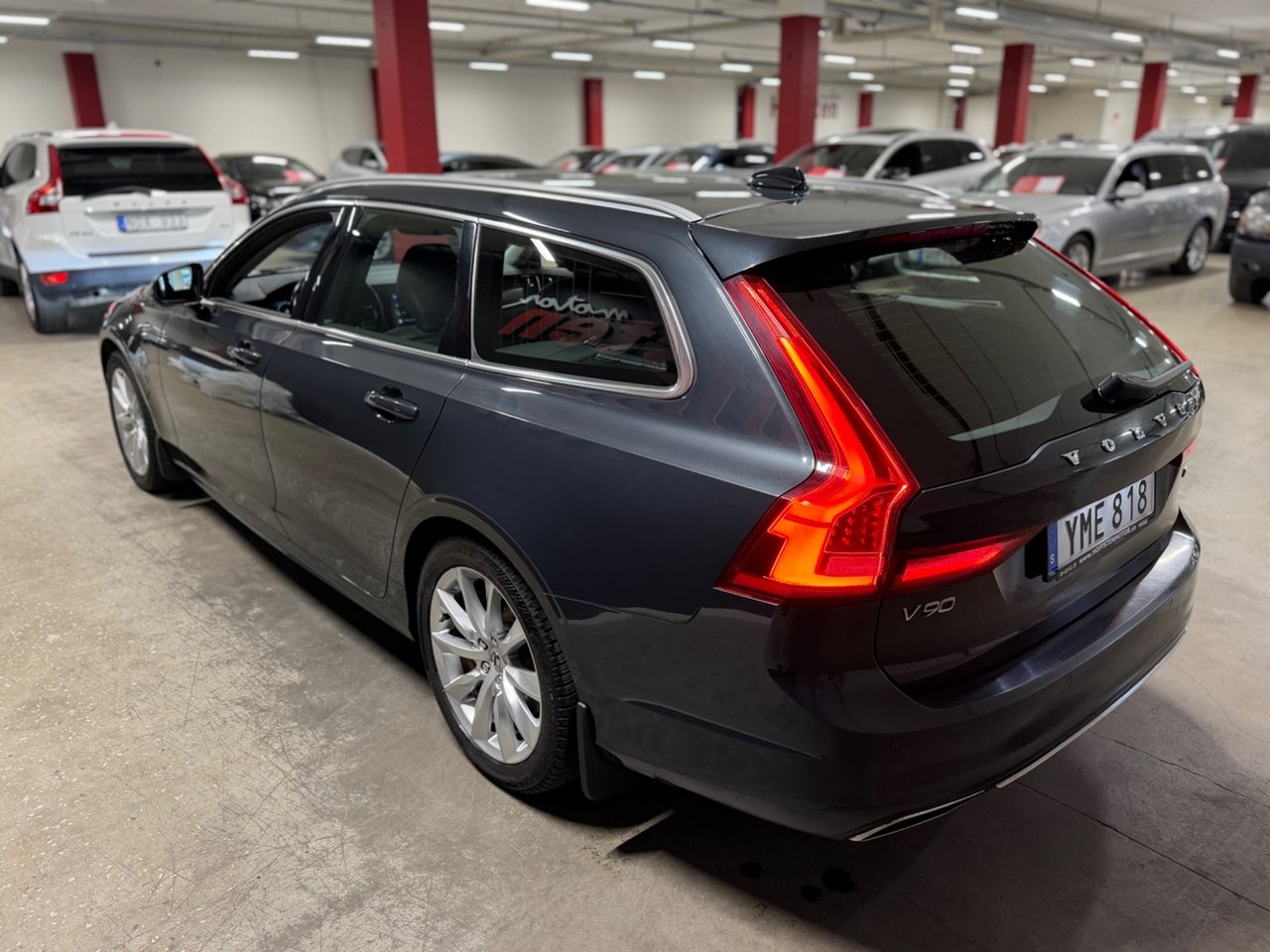 Volvo V90 T8 Momentum 2019, bild 7/10