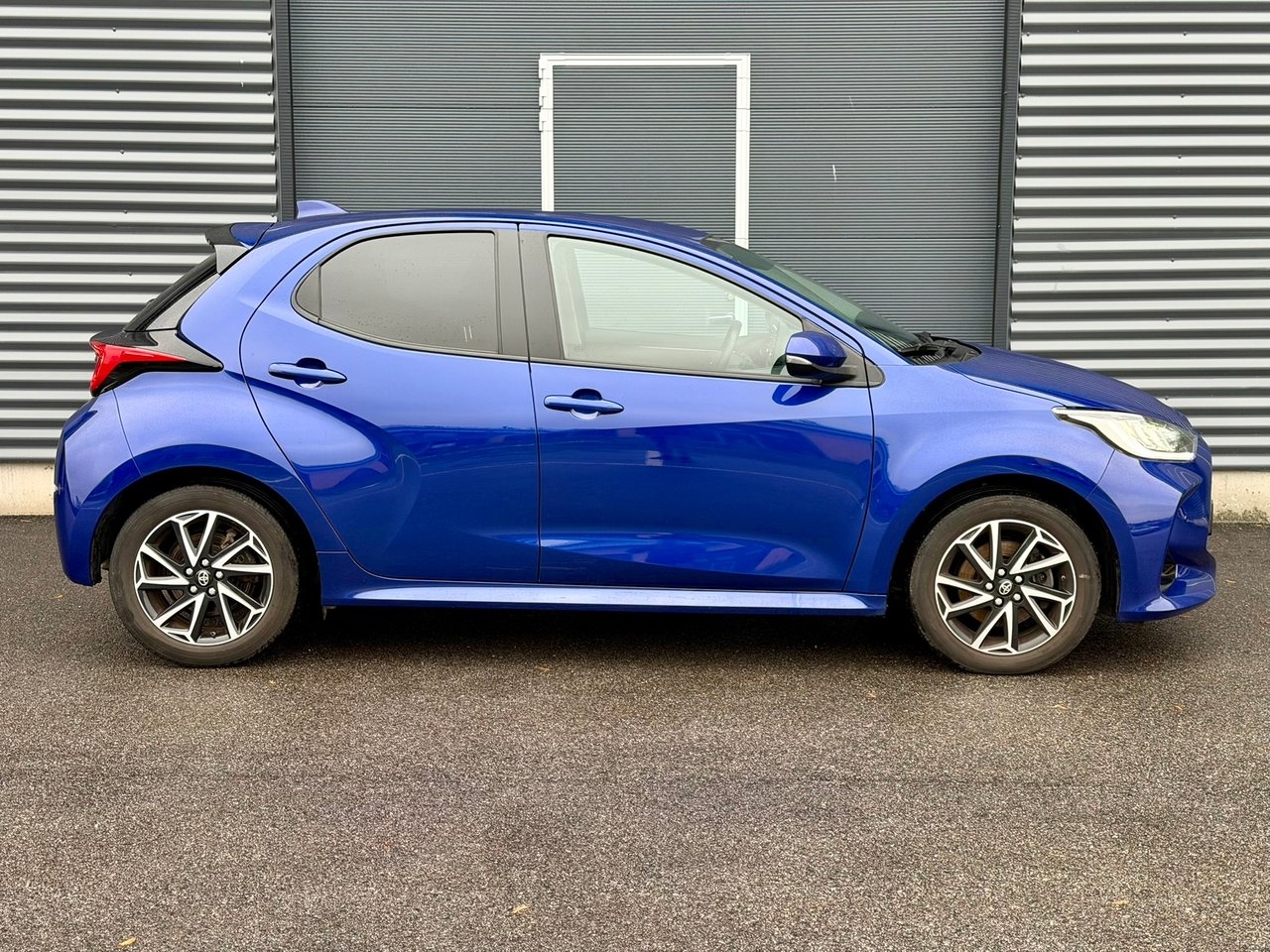 Toyota Yaris 1.5 Hybrid 116 Active Plus 2023, bild 6/10