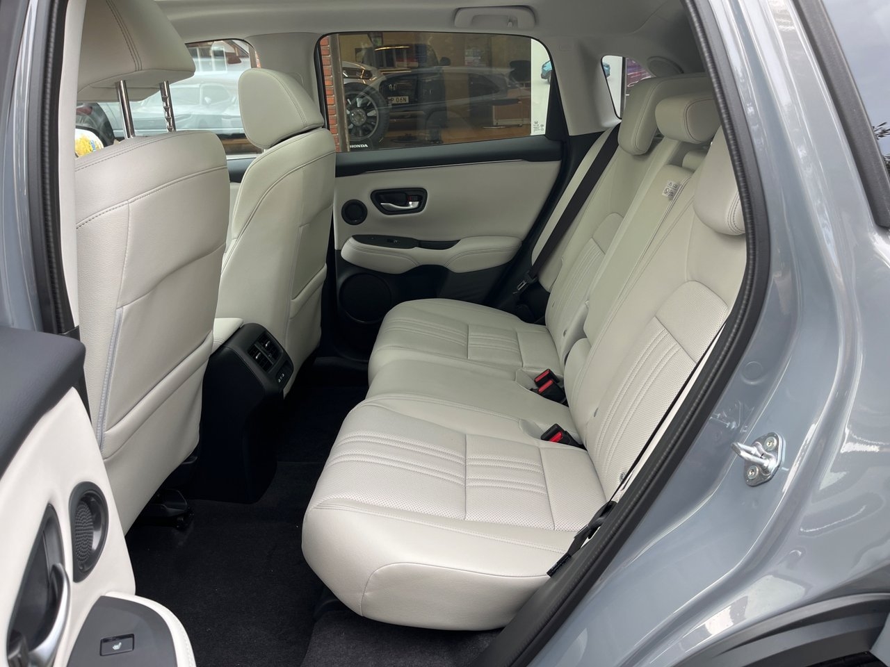 Honda ZR-V 2.0 i-MMD e:HEV Advance 2027, bild 6/9
