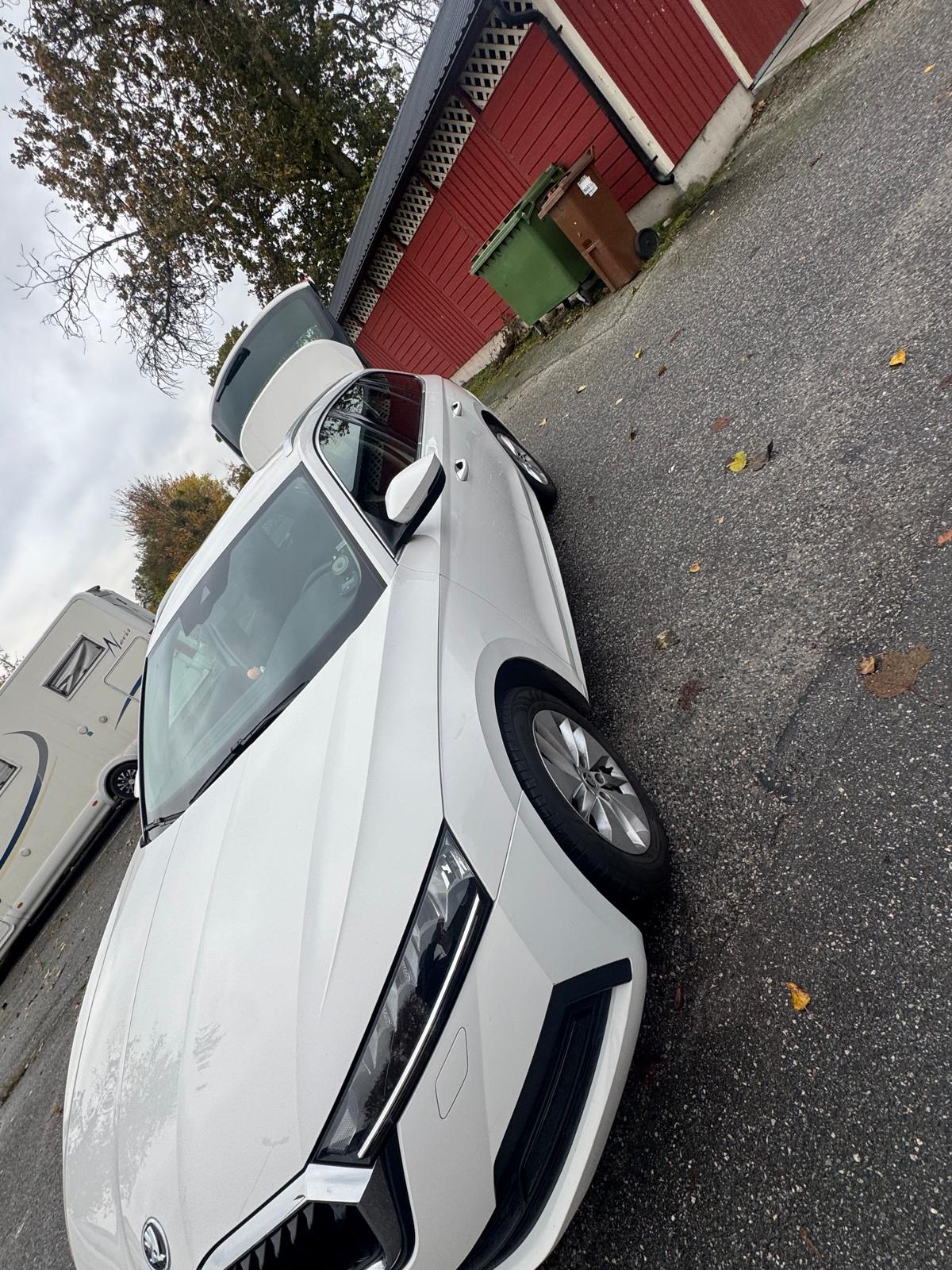 Skoda Octavia 2.0 TDI SCR 2022, bild 4/7