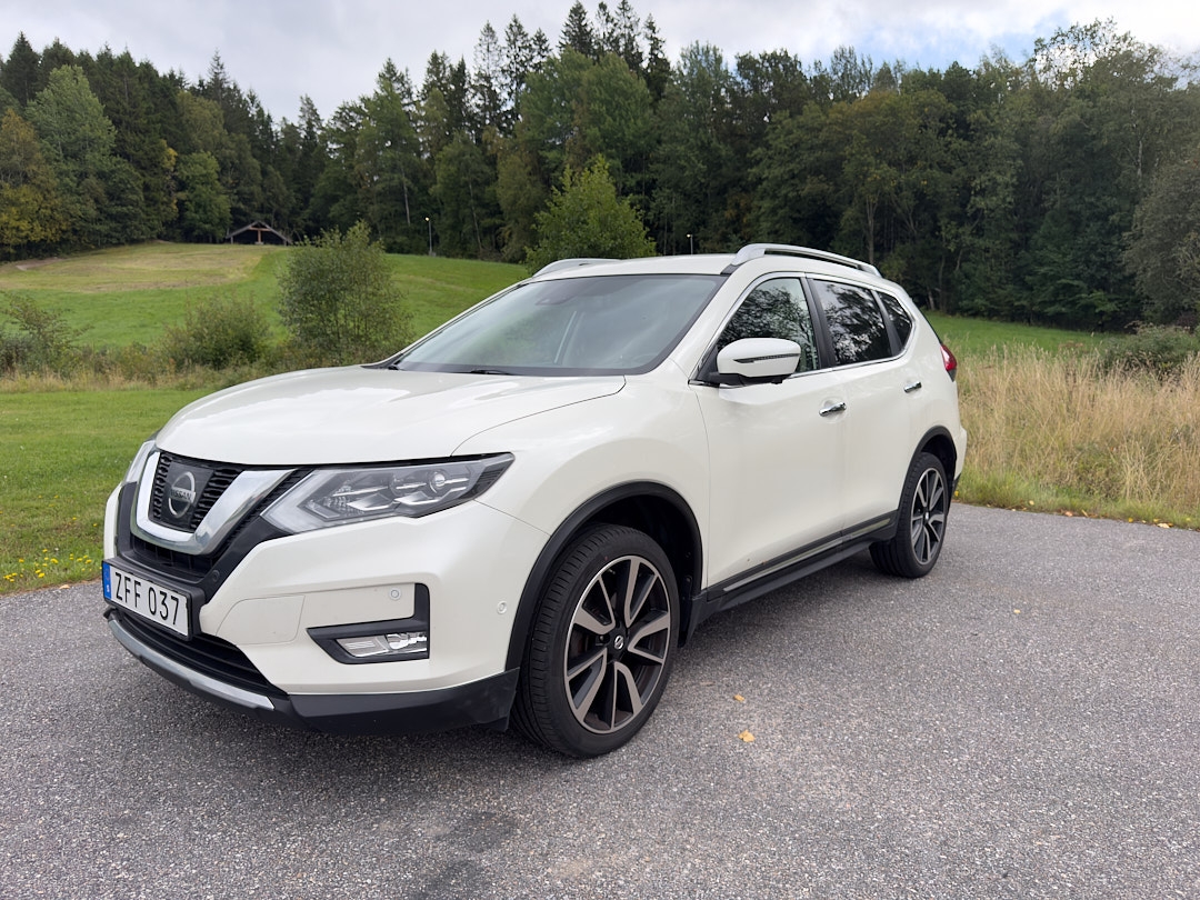 Nissan X-Trail 1.6 dCi 2018, bild 2/3