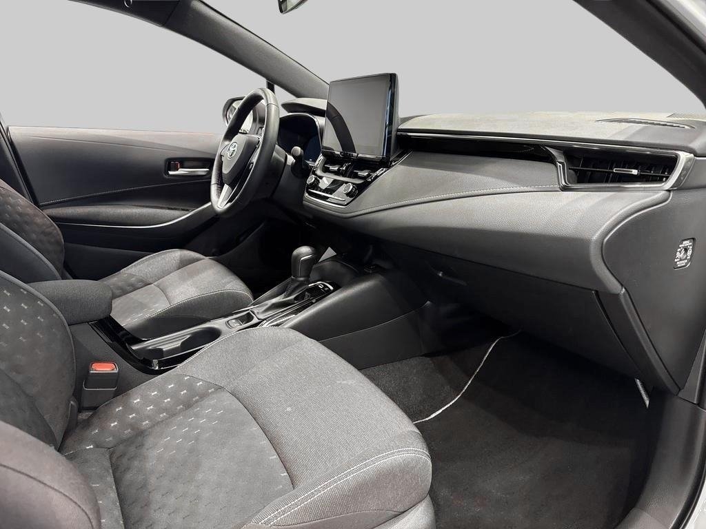 Toyota Corolla 1.8 Hybrid Active 2023, photo 7/10