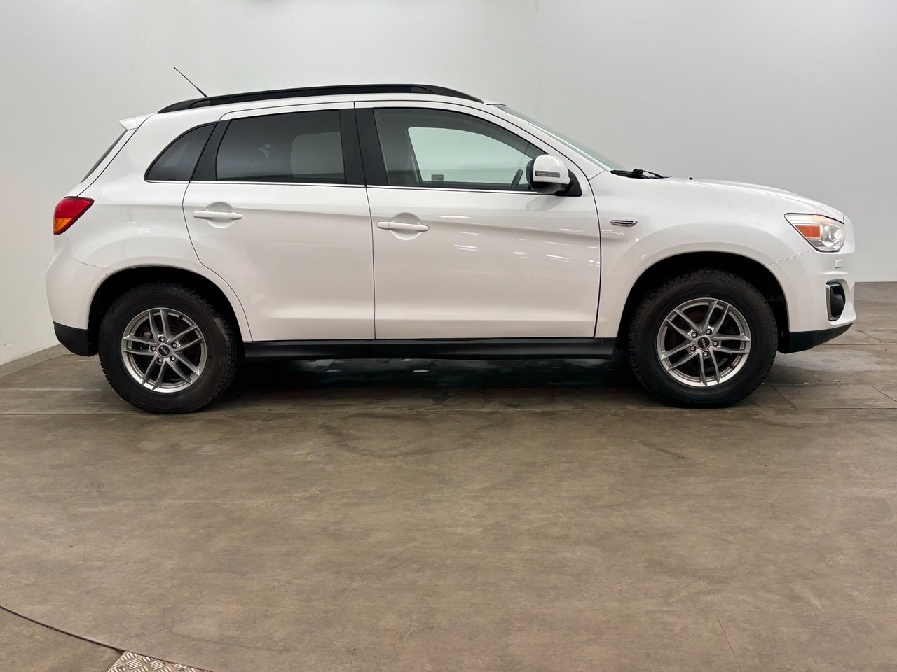 Mitsubishi ASX 2.2 DI-D 2013, bild 6/10