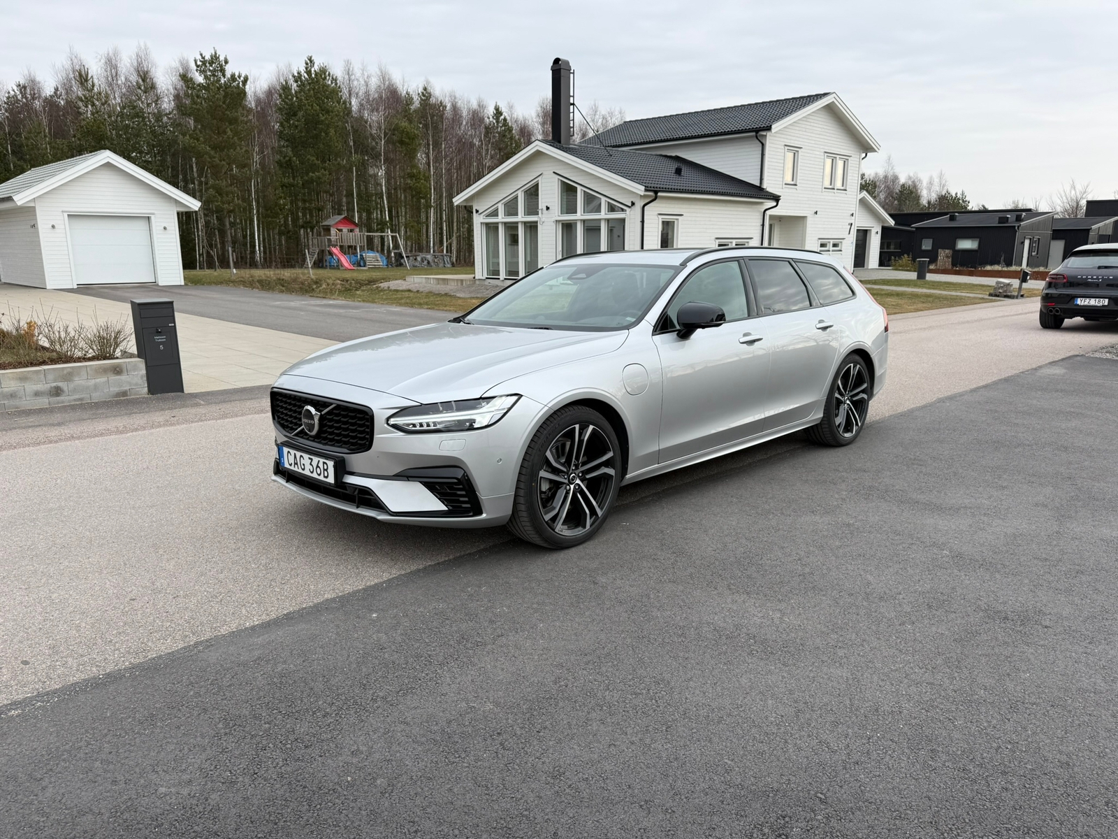 Volvo V90 T8 2022, bild 2/10