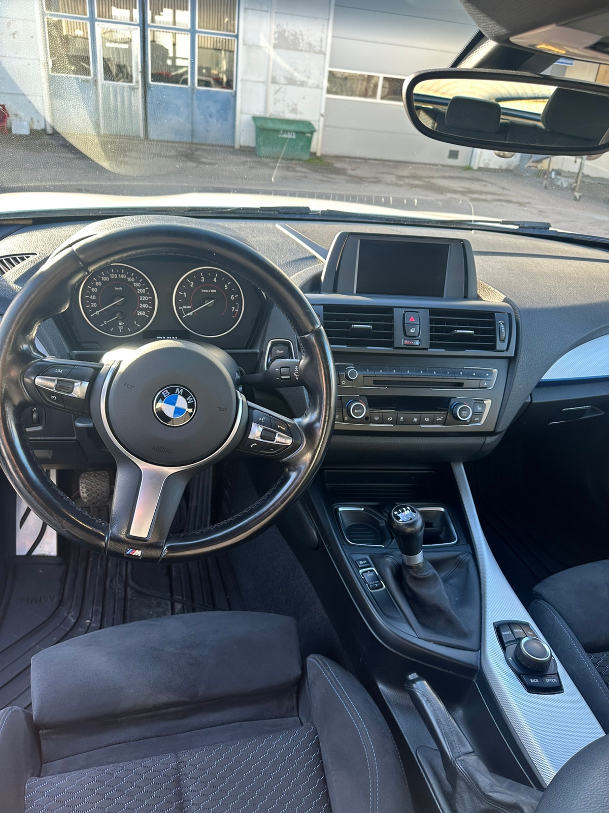 BMW 116i M Sport 2015, photo 5/5