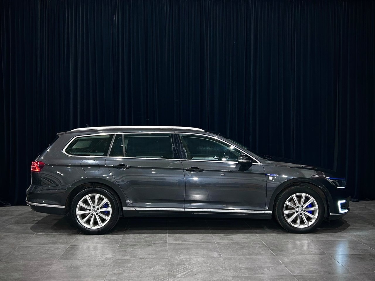 Volkswagen Passat GTE 2018, bild 5/10
