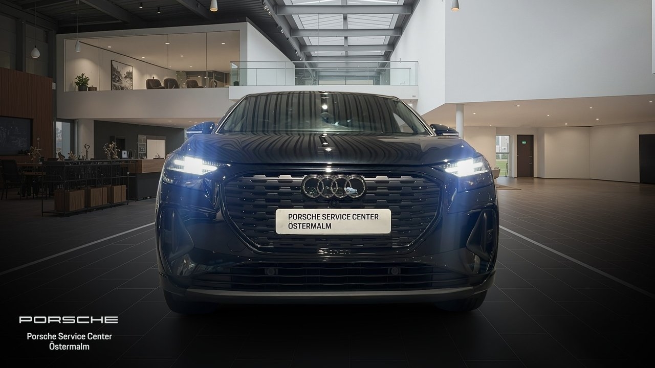 Audi Q4 e-tron 50 S line 2024, bild 7/10