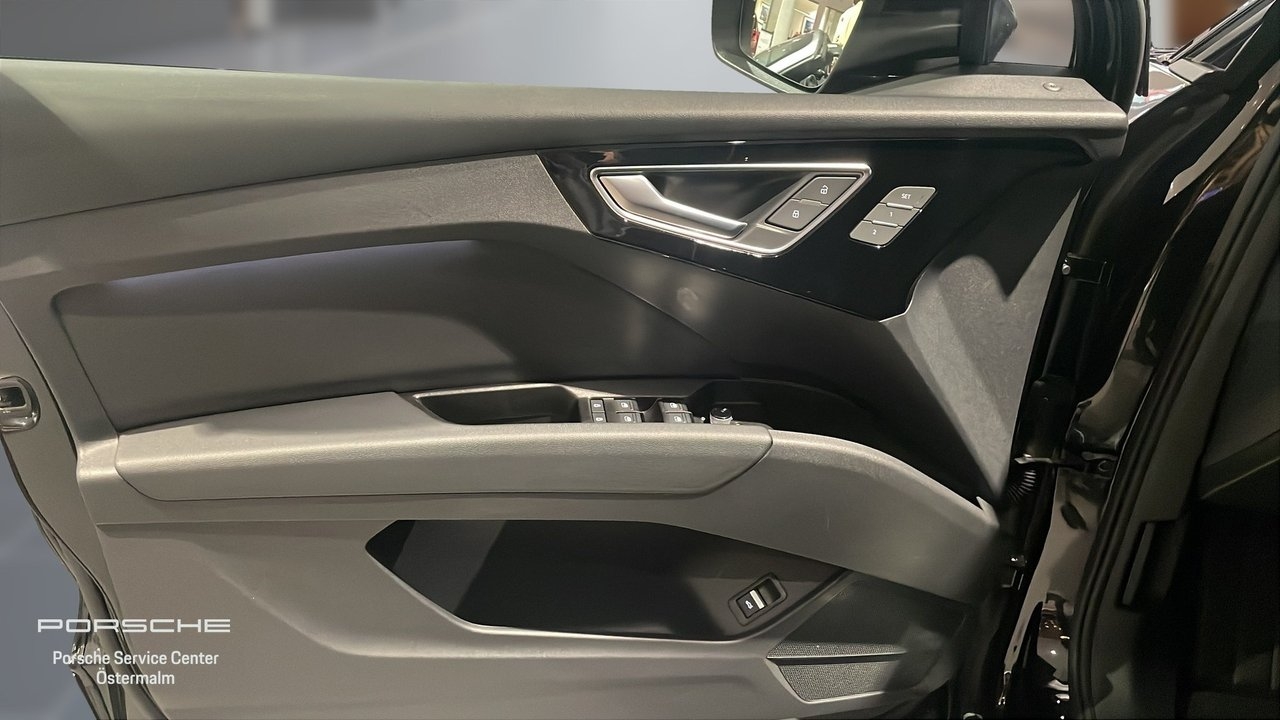 Audi Q4 e-tron 50 S line 2024, bild 6/10