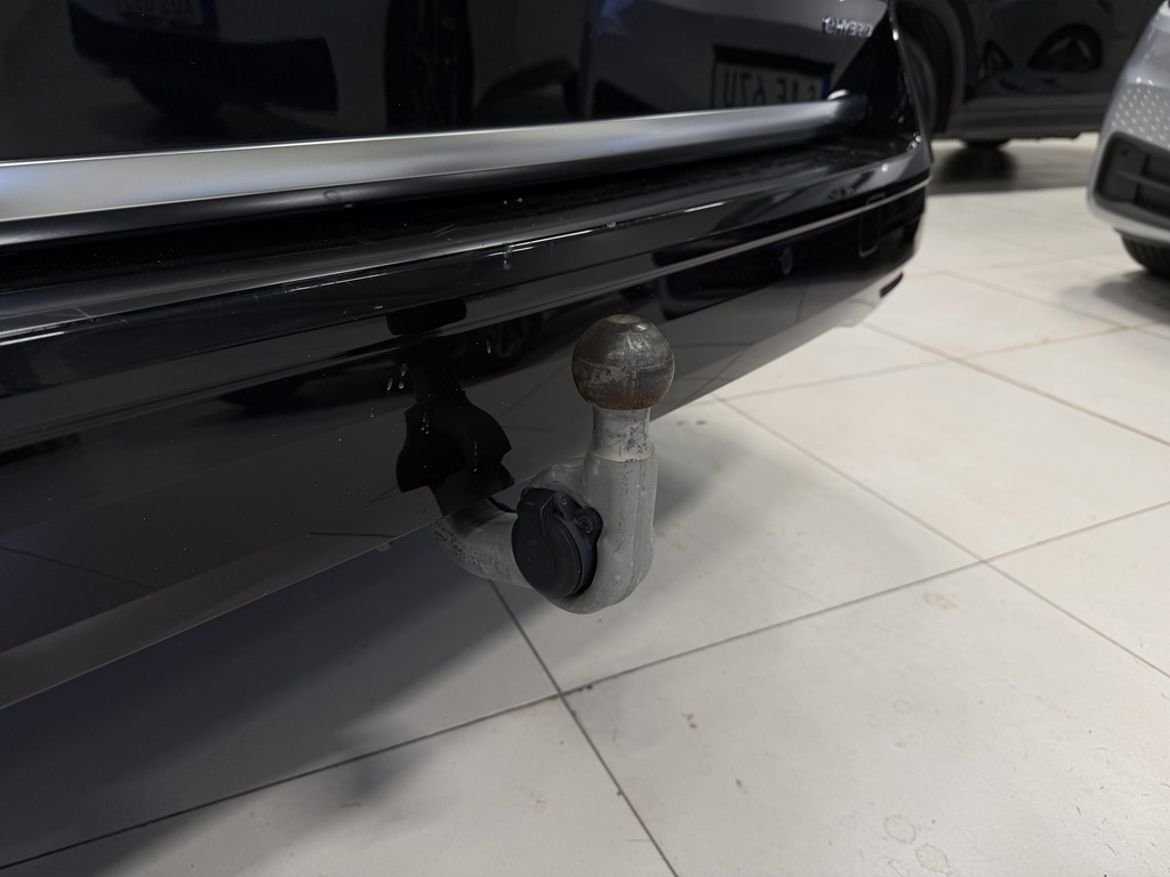 Volkswagen Multivan 1.4 eHybrid Style 2023, photo 4/20