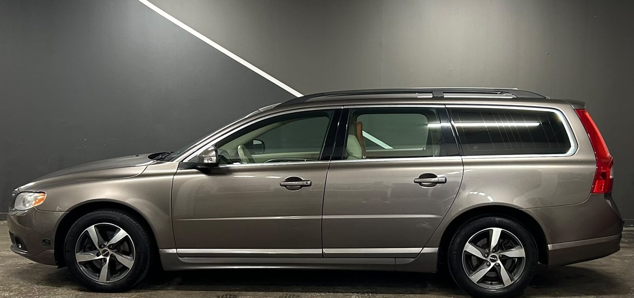 Volvo V70 Momentum 2010, bild 7/10