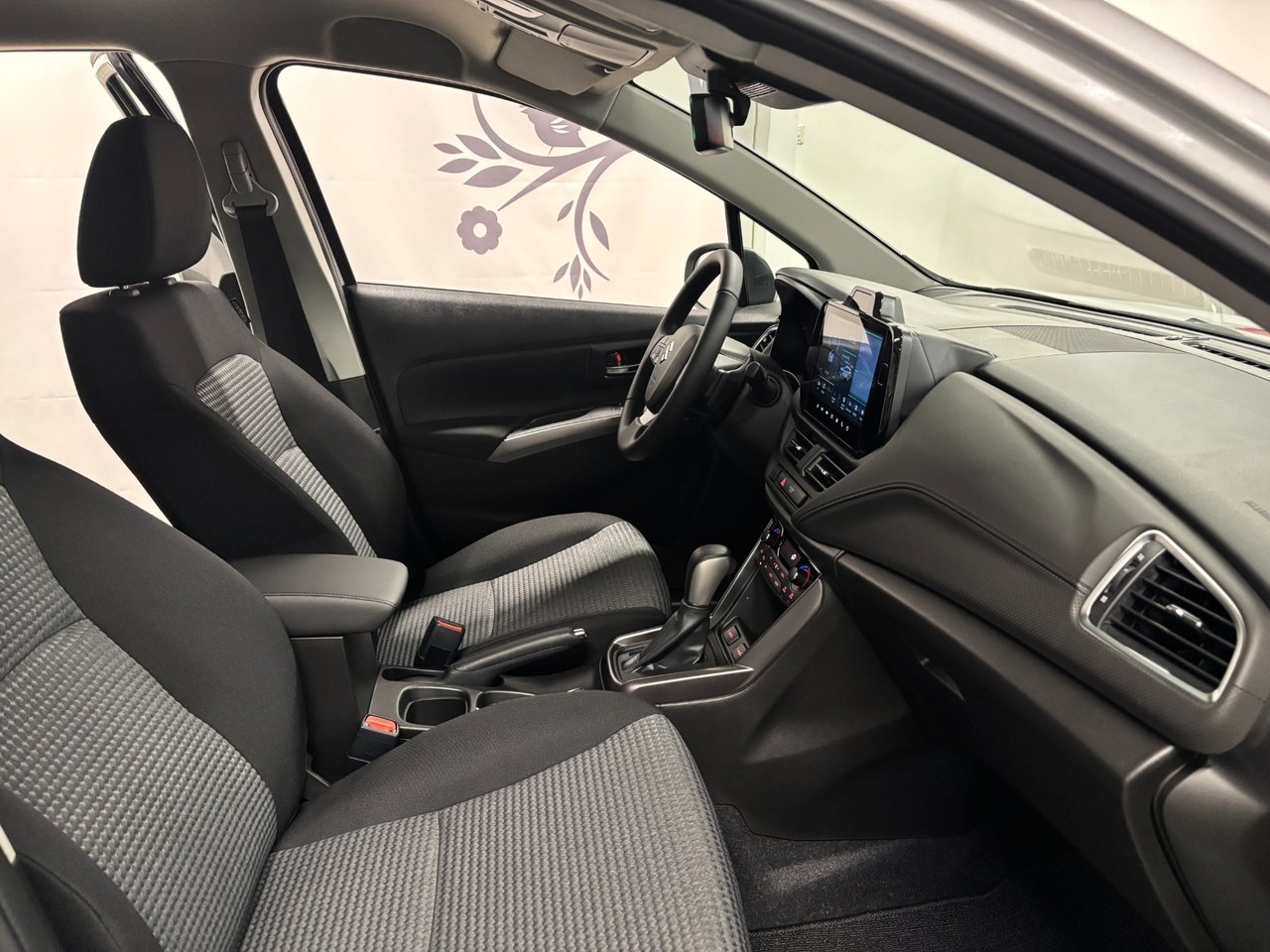 Suzuki S-Cross 1.4 Boosterjet Hybrid 2026, photo 5/10
