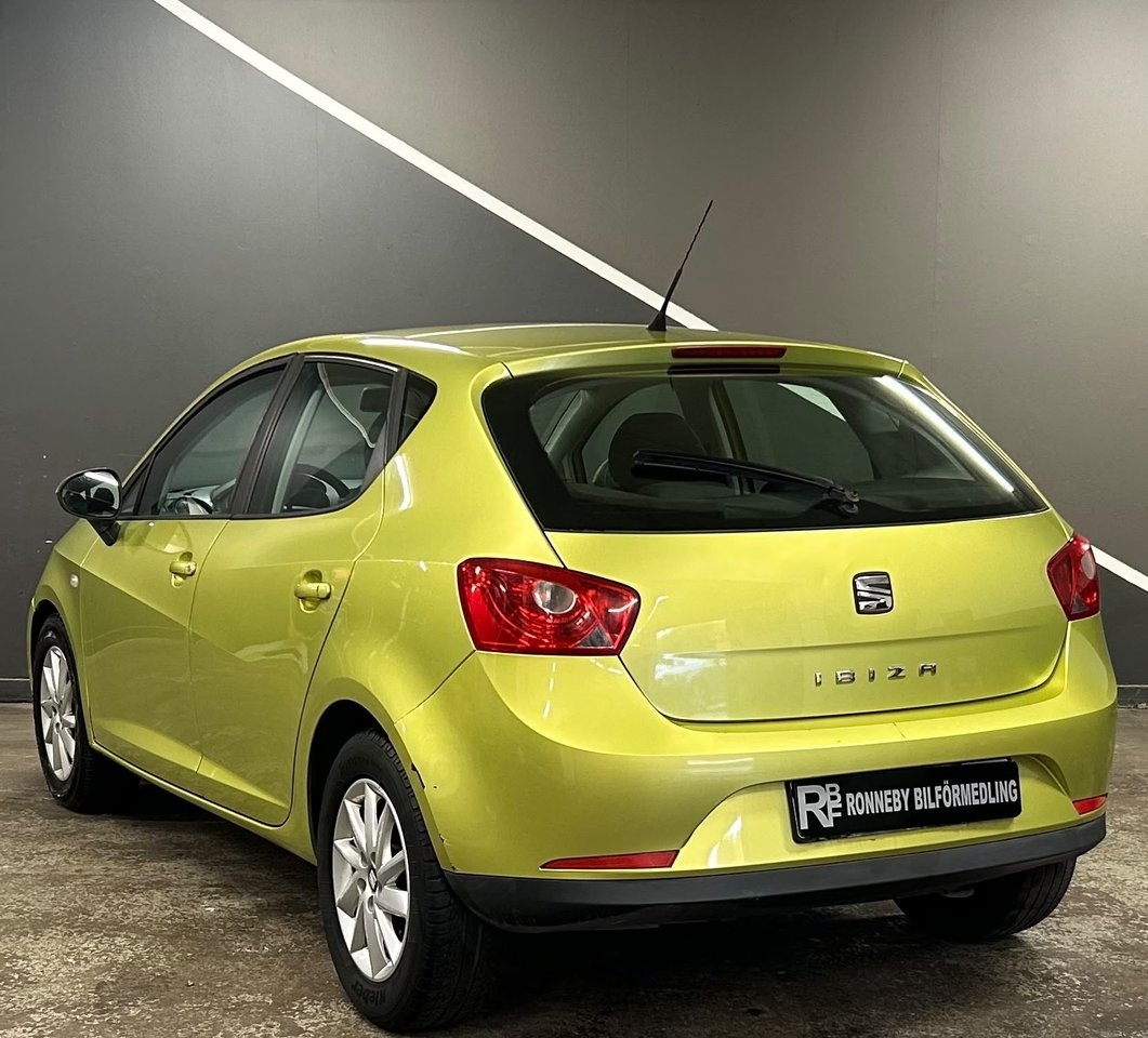 Seat Ibiza 1.4 16V Style 2009, kuva 4/10