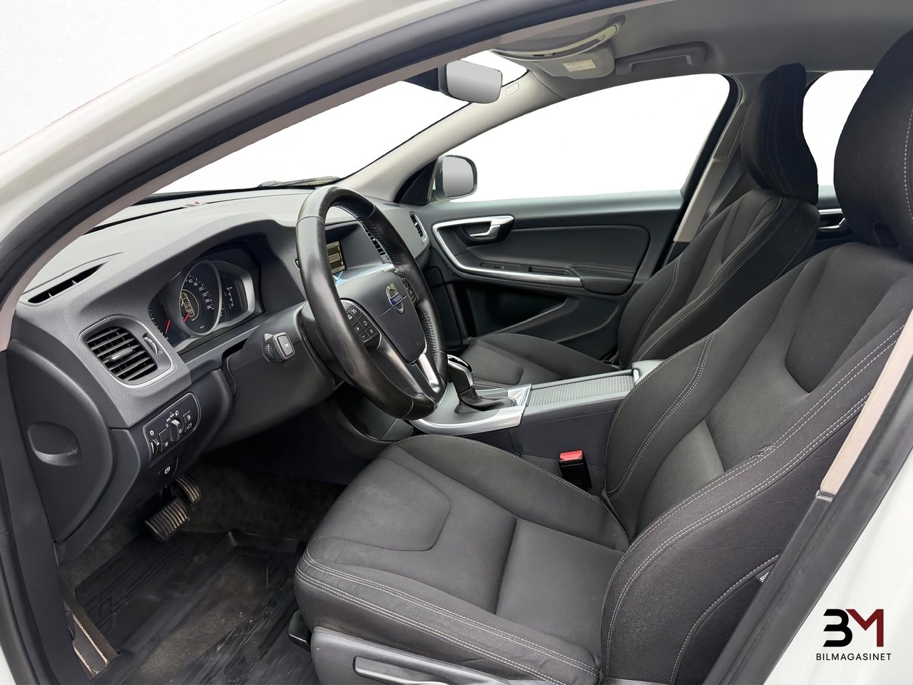 Volvo V60 D4 2017, photo 9/10