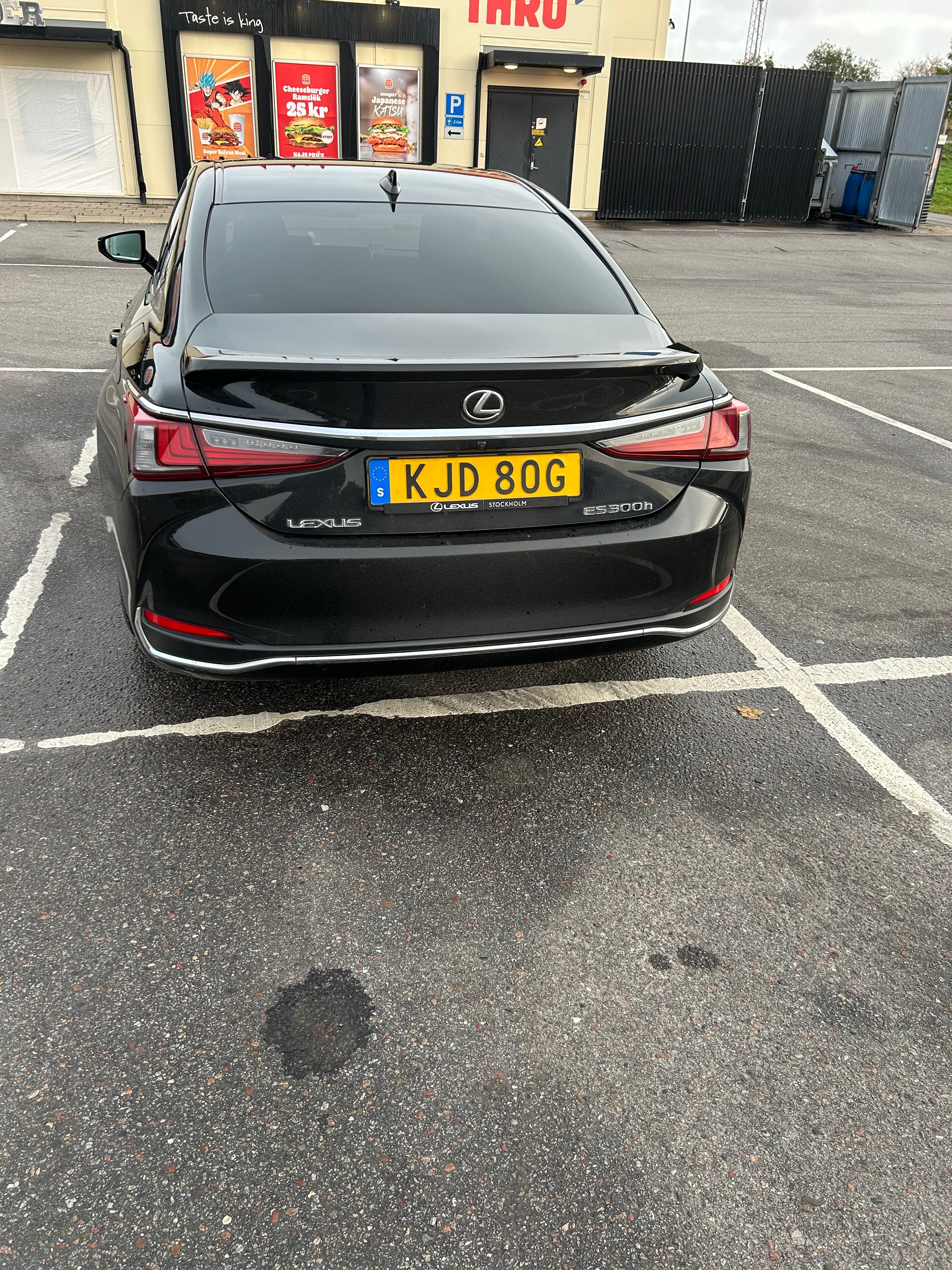 Lexus ES 300h 2023, bild 3/6