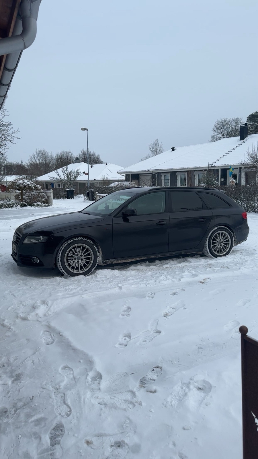 Audi A4 2.0 TFSI 2010, bild 2/5