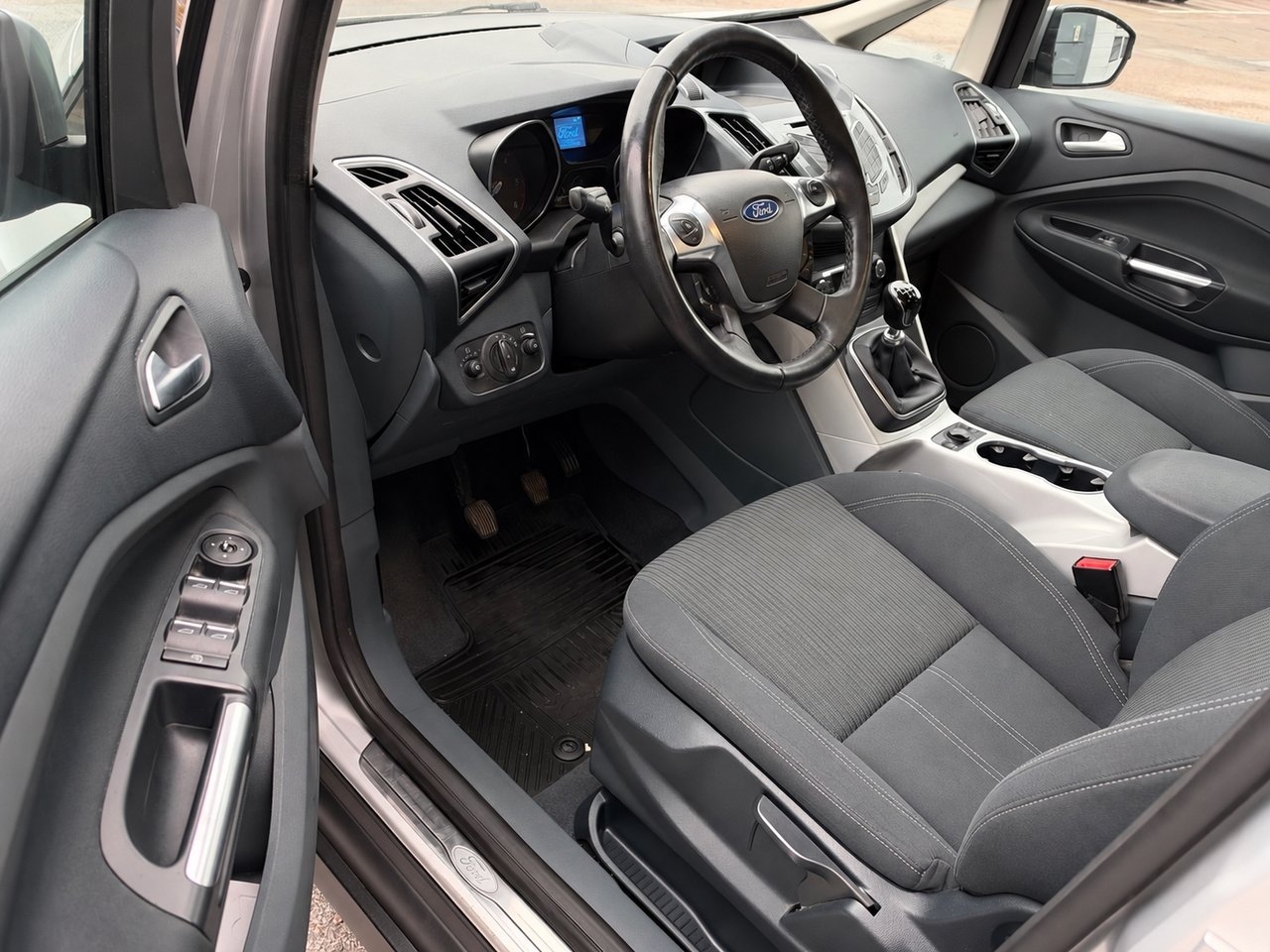 Ford C-MAX 1.6 TDCi Titanium 2011, bild 7/10
