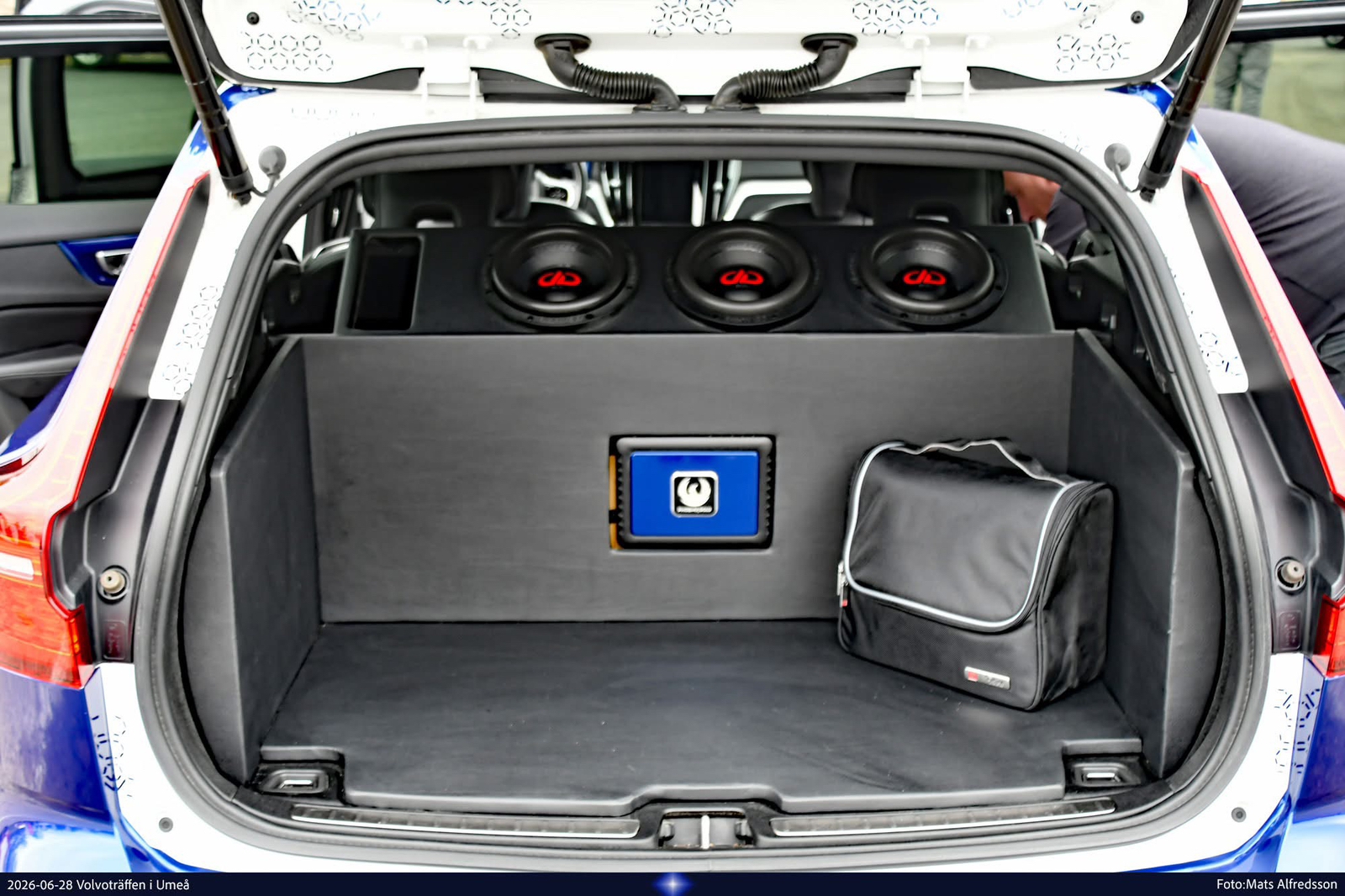 Volvo V60 T8 2019, bild 3/8