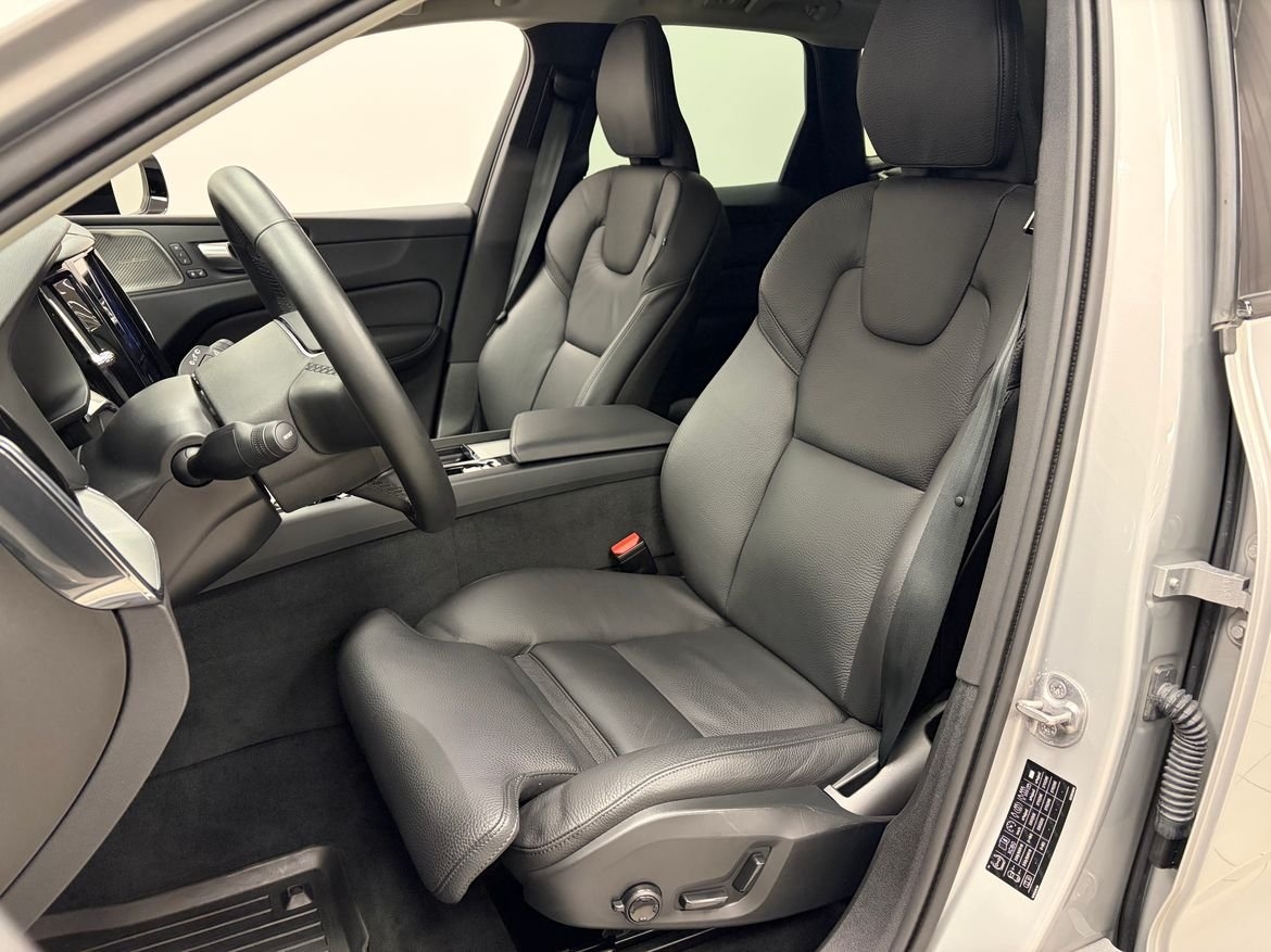 Volvo XC60 T6 Plus Dark Nordic 2025, bild 7/10