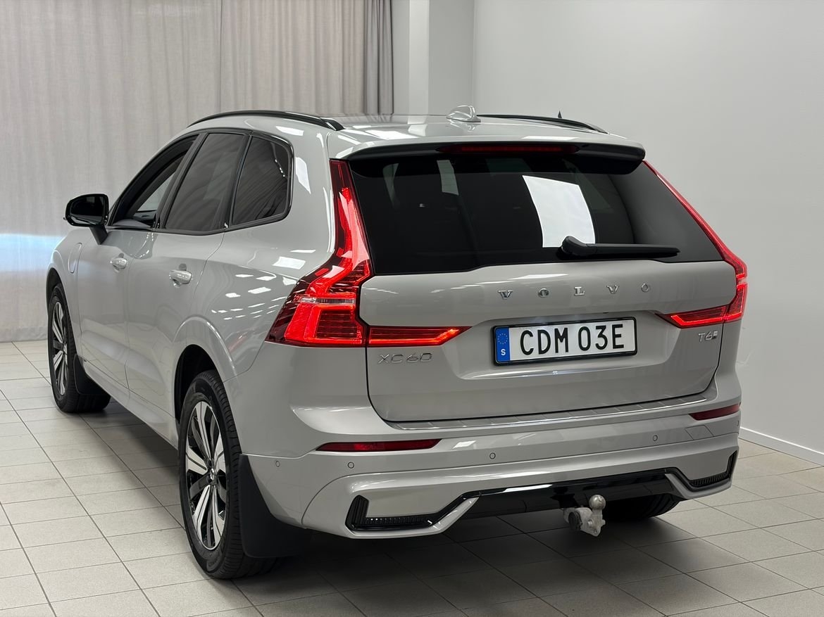 Volvo XC60 T6 Plus Dark Nordic 2025, bild 3/10