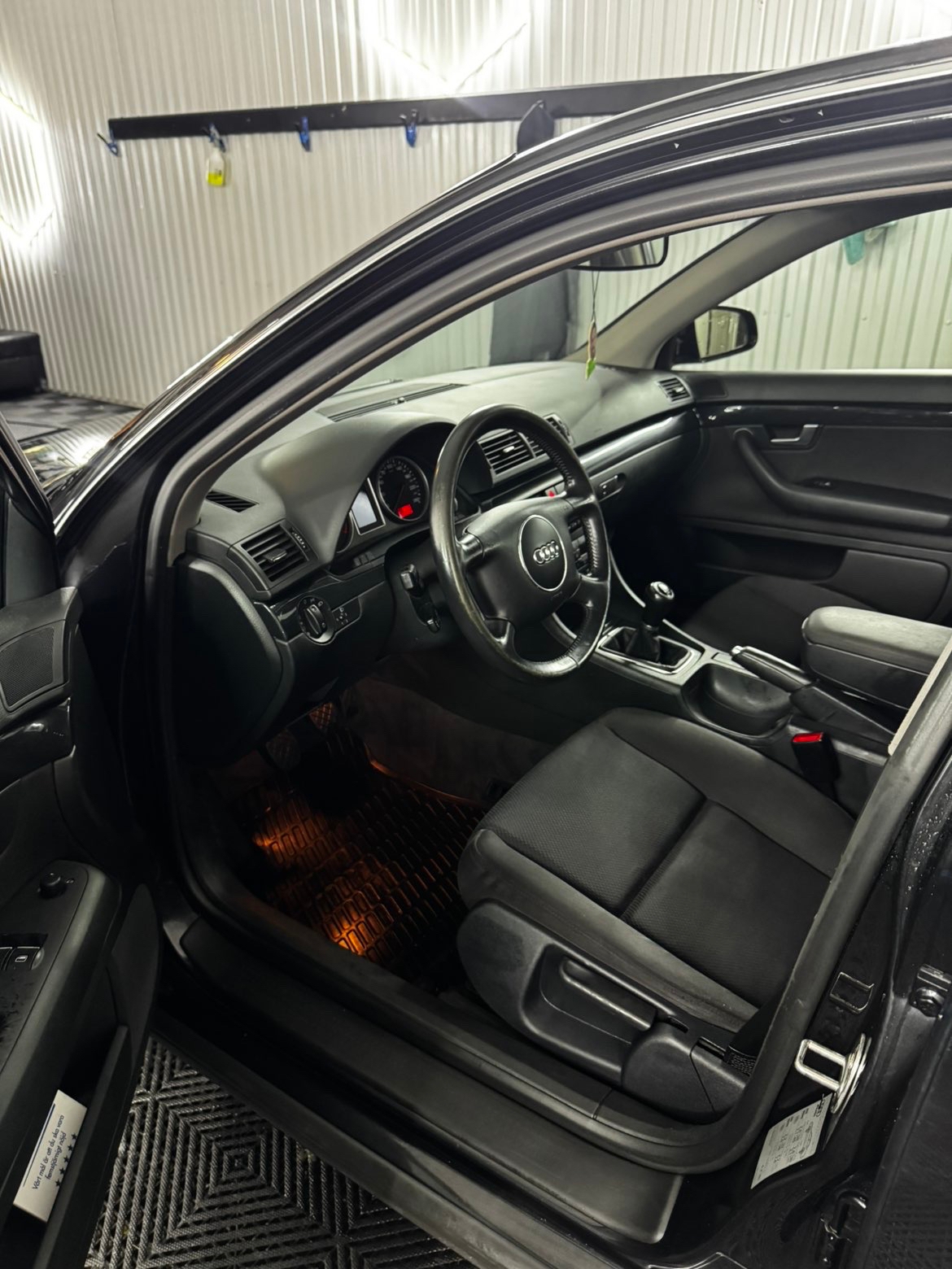 Audi A4 2.4 2003, bild 3/7
