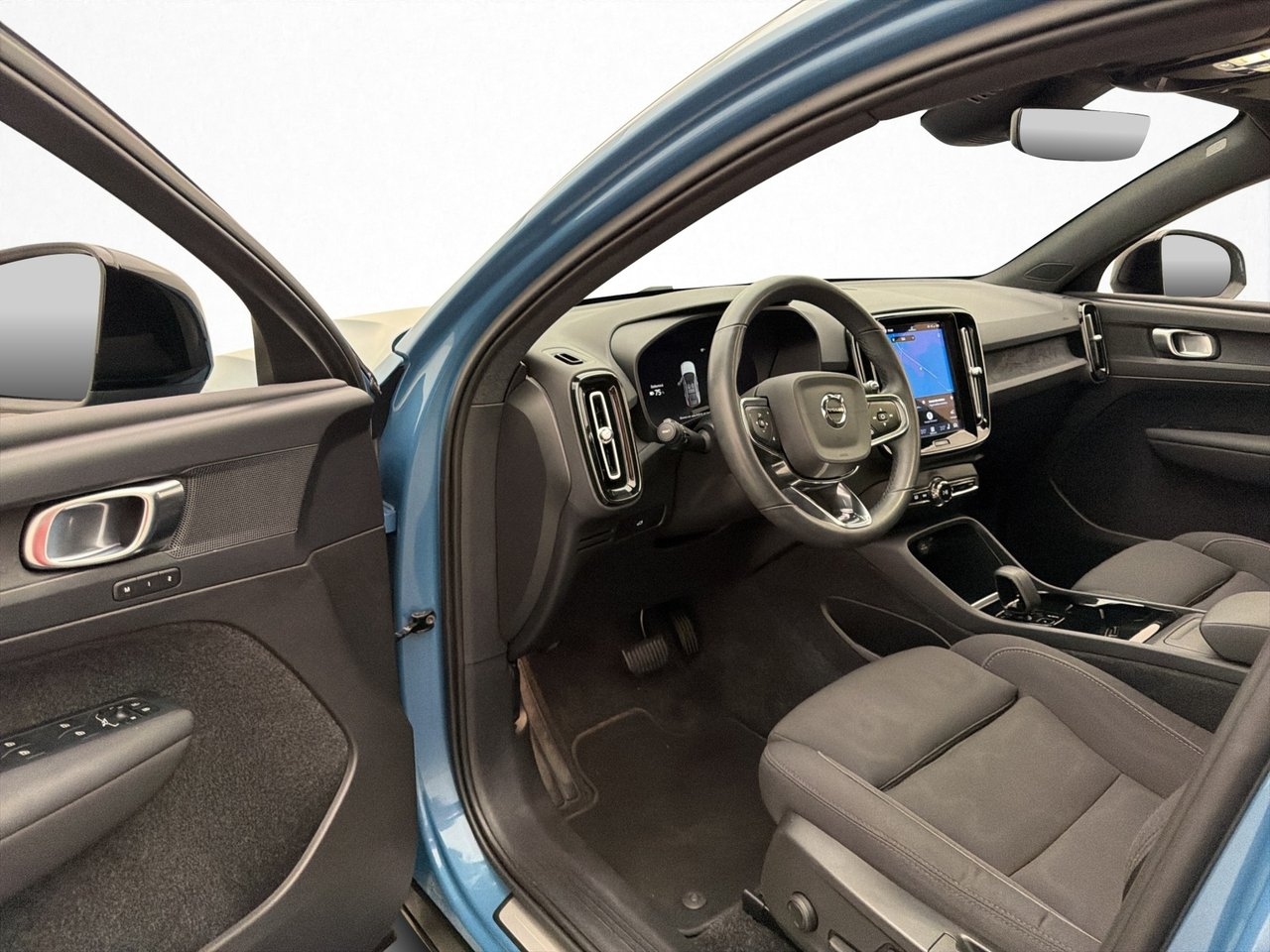 Volvo C40 Plus 2023, kuva 9/10