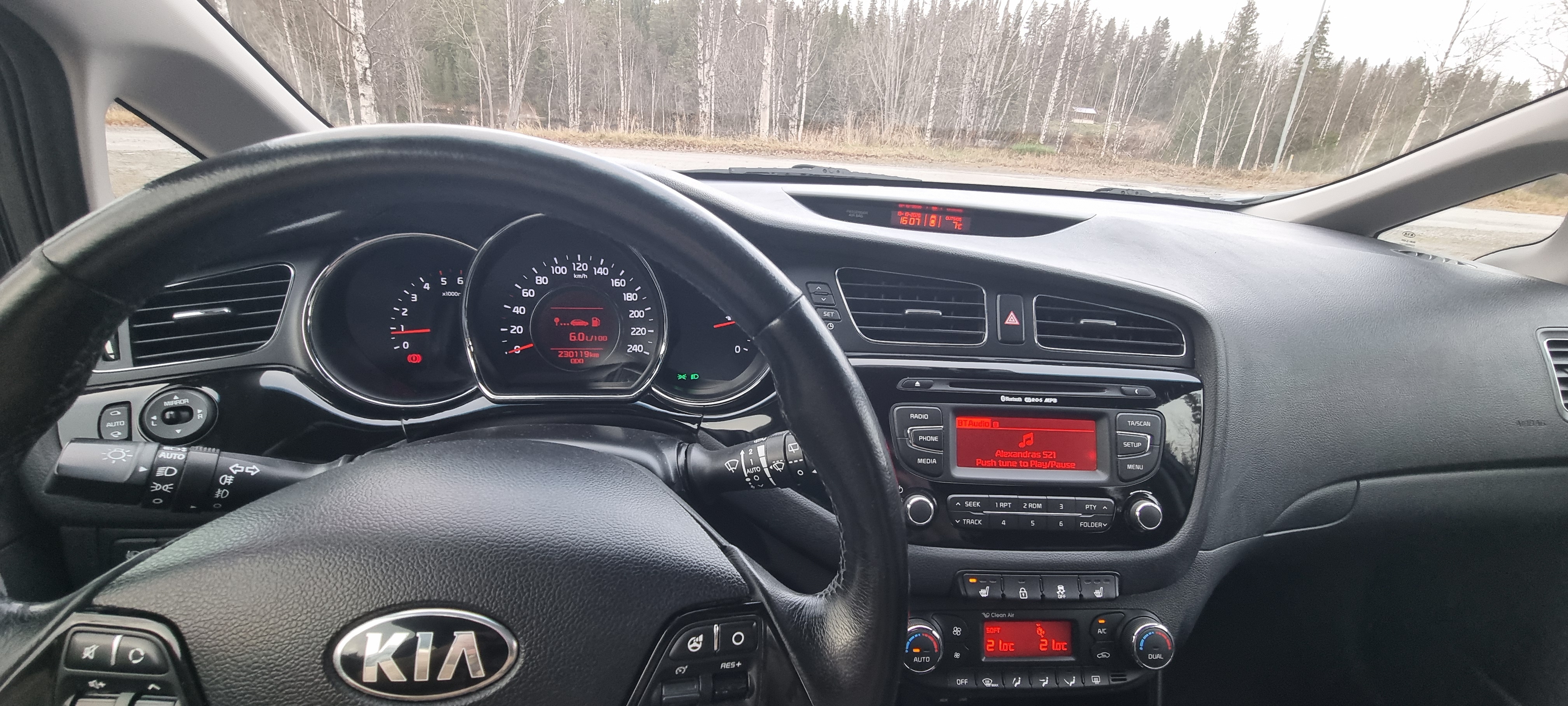 Kia Ceed 1.6 CRDi 128 2013, bild 6/9