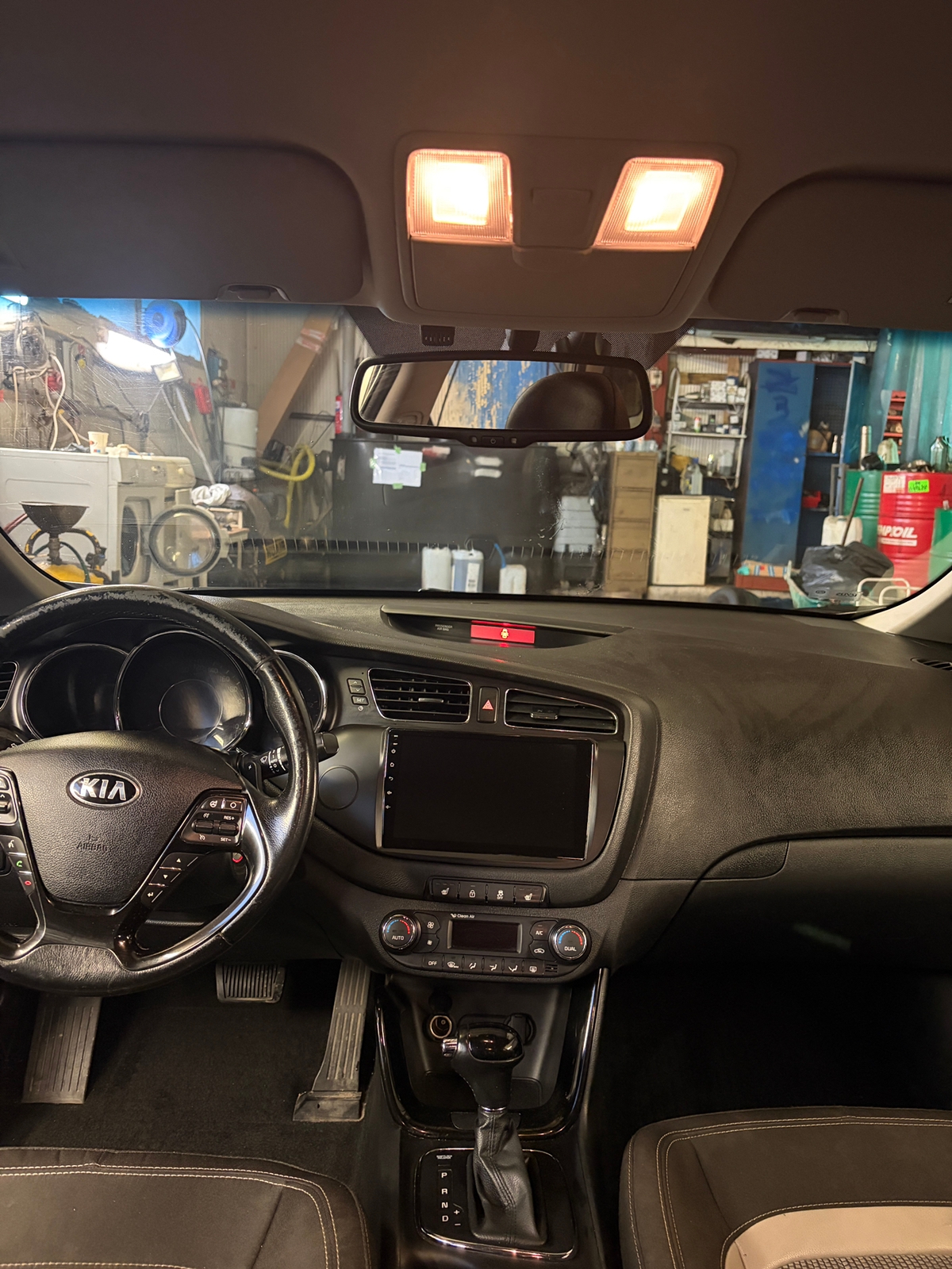 Kia Ceed 1.6 CRDi 128 2014, bild 2/6