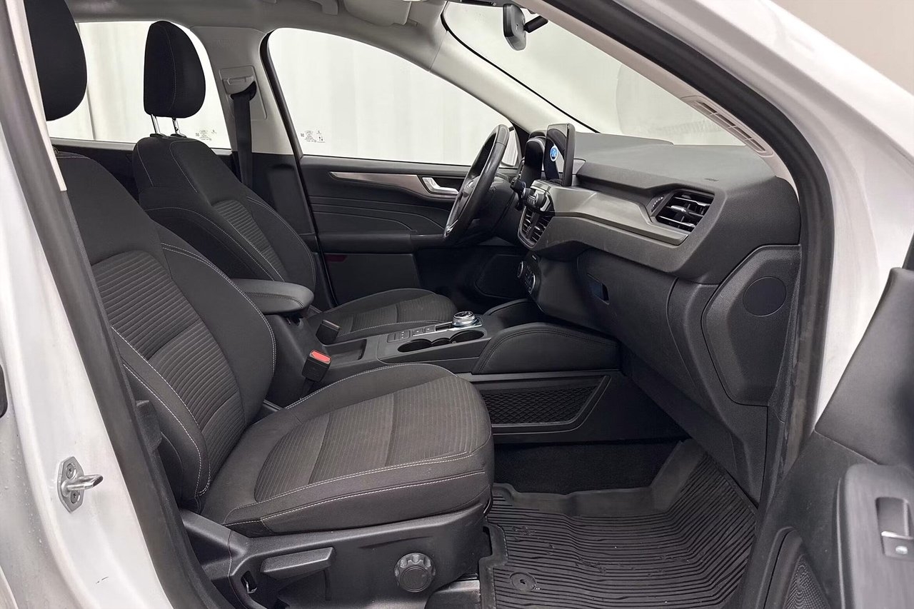 Ford Kuga 2.5 Plugin-Hybrid Titanium 2021, bild 7/10