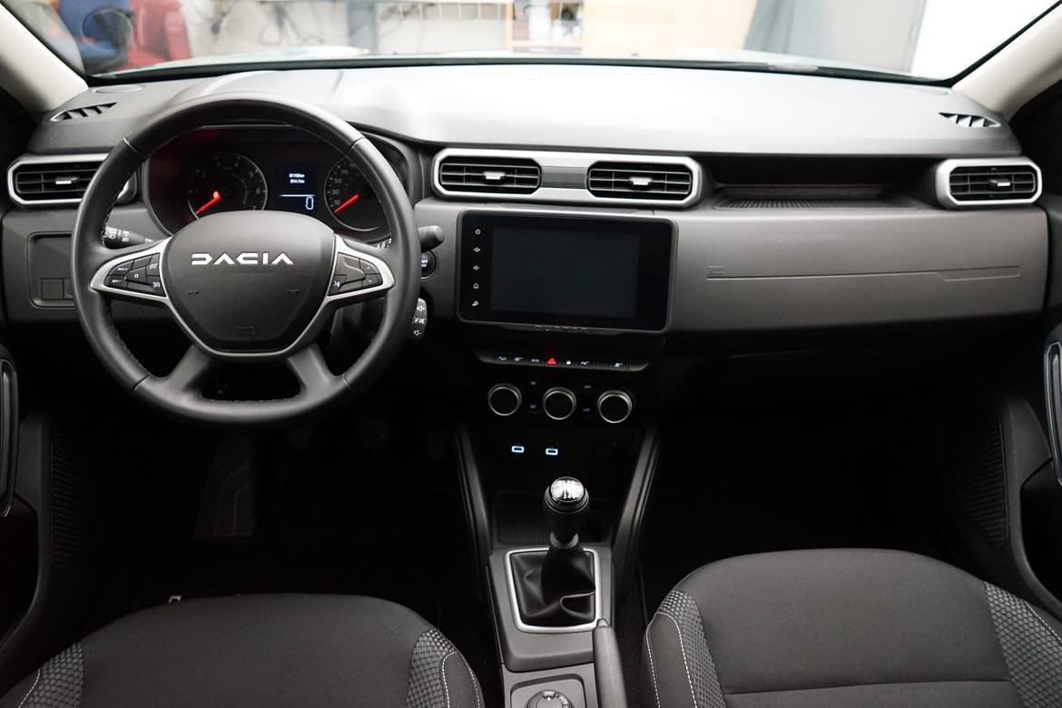 Dacia Duster TCe 150 Journey 2023, bild 6/10