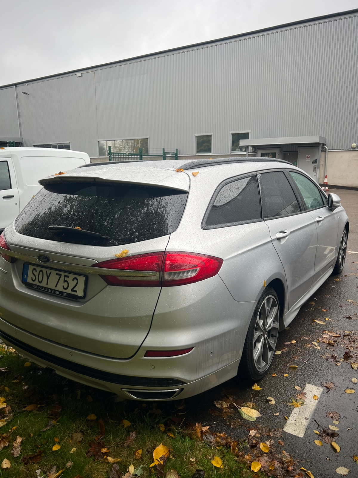 Ford Mondeo 2.0 TDCi 2018, bild 2/3