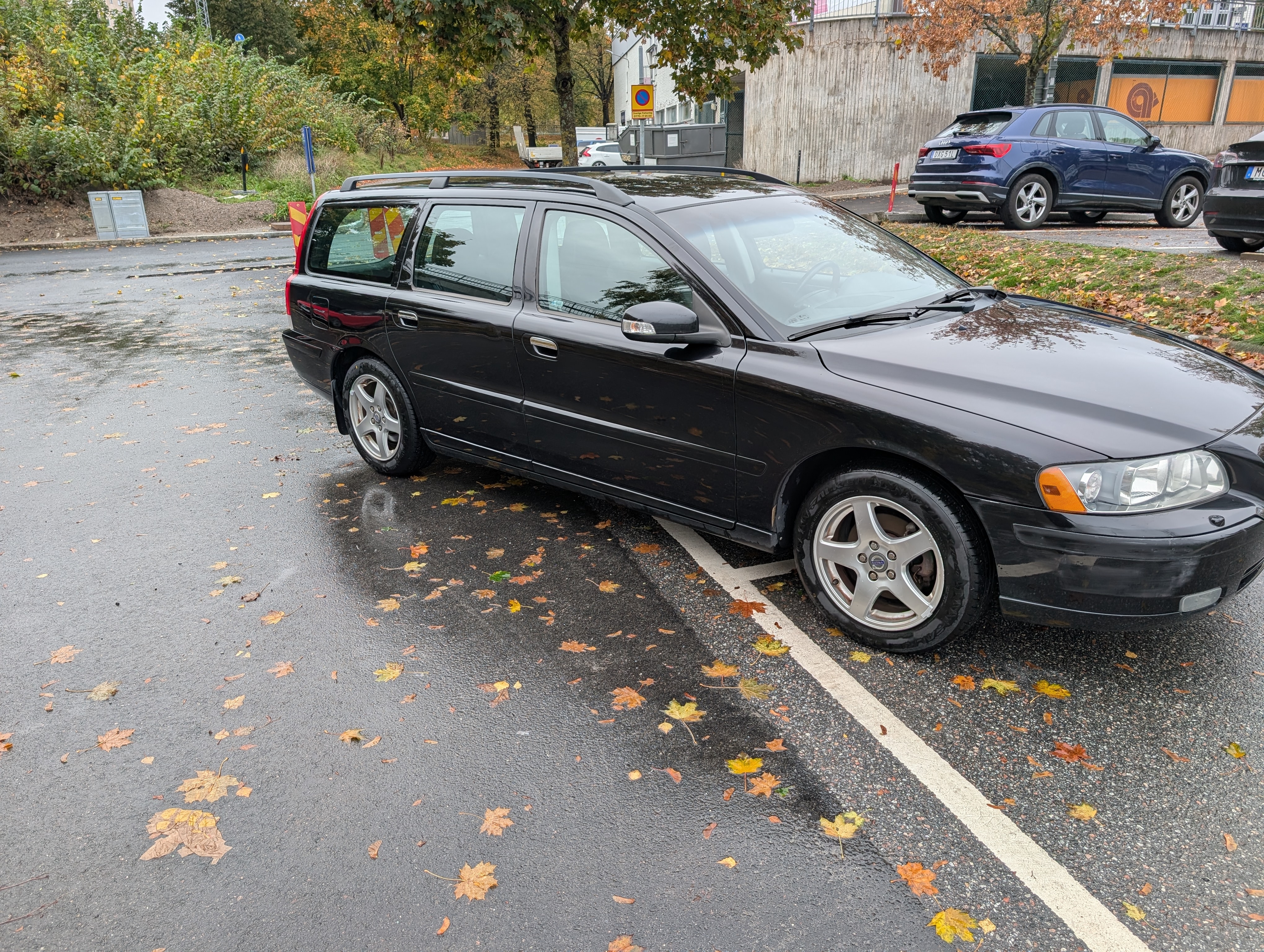 Volvo V70 2.4 Kinetic 2008, bild 3/5