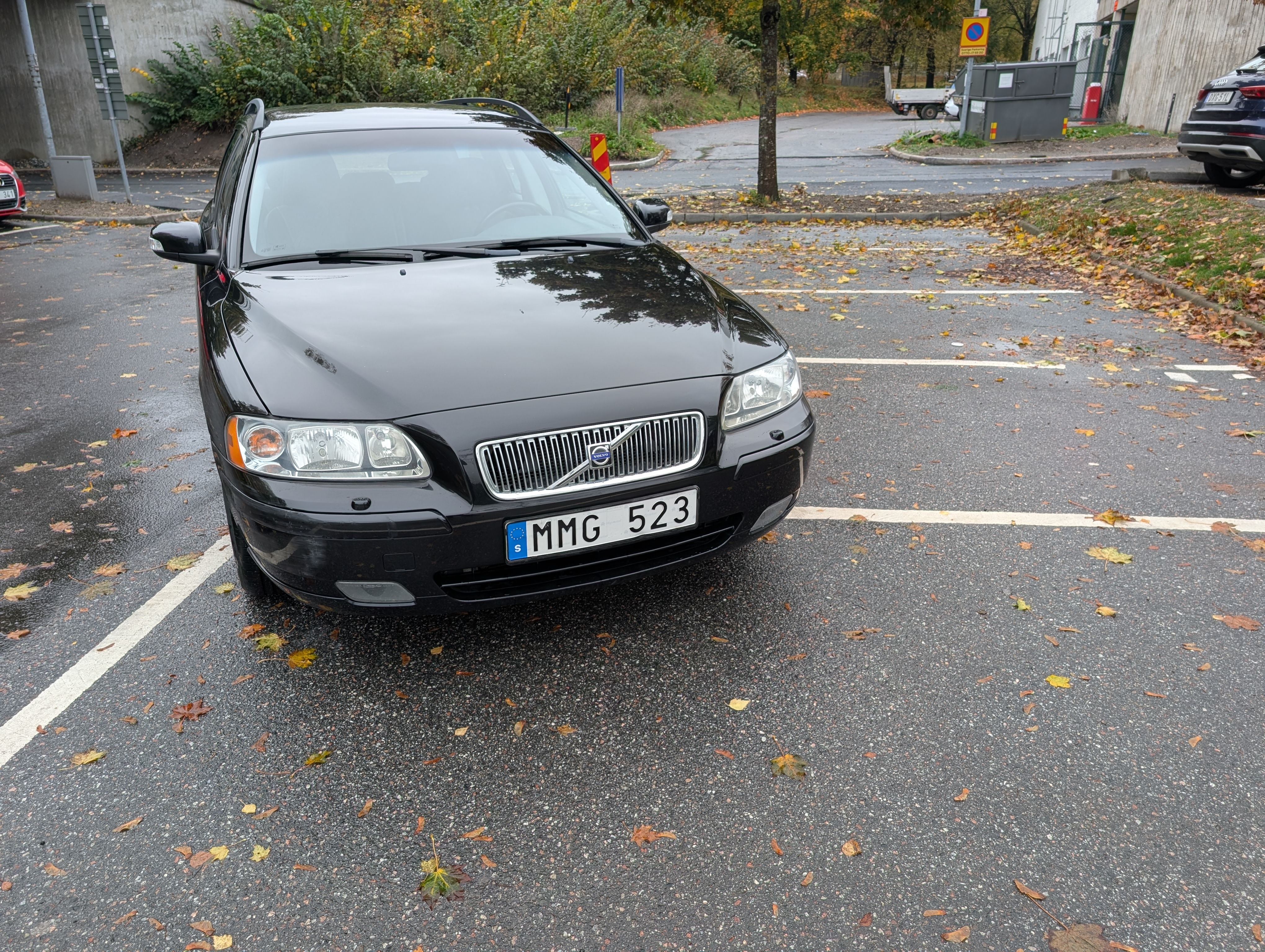 Volvo V70 2.4 Kinetic 2008, bild 2/5