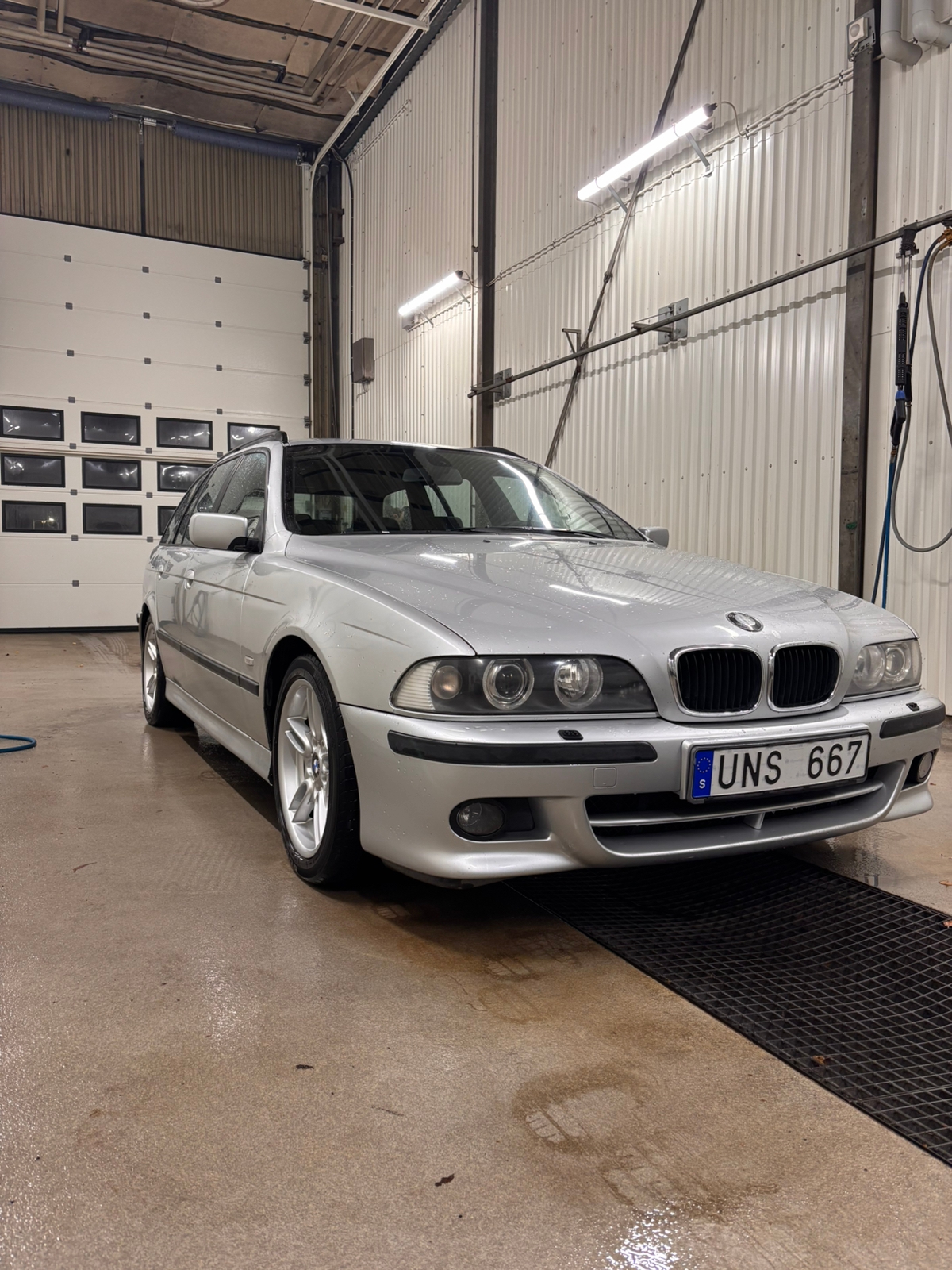 BMW 525i M Sport 2004, kuva 2/10