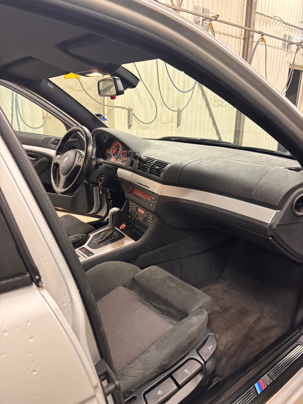 BMW 525i M Sport 2004, bild 9/10