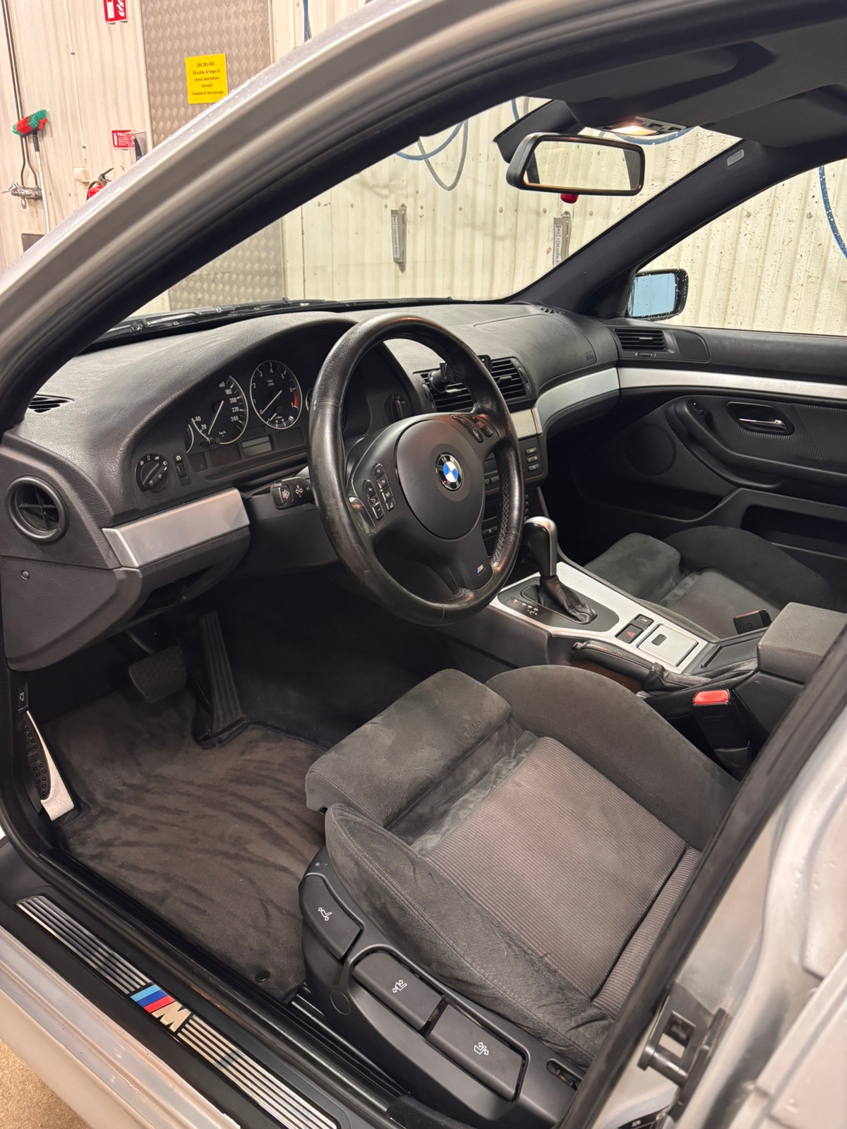 BMW 525i M Sport 2004, kuva 7/10
