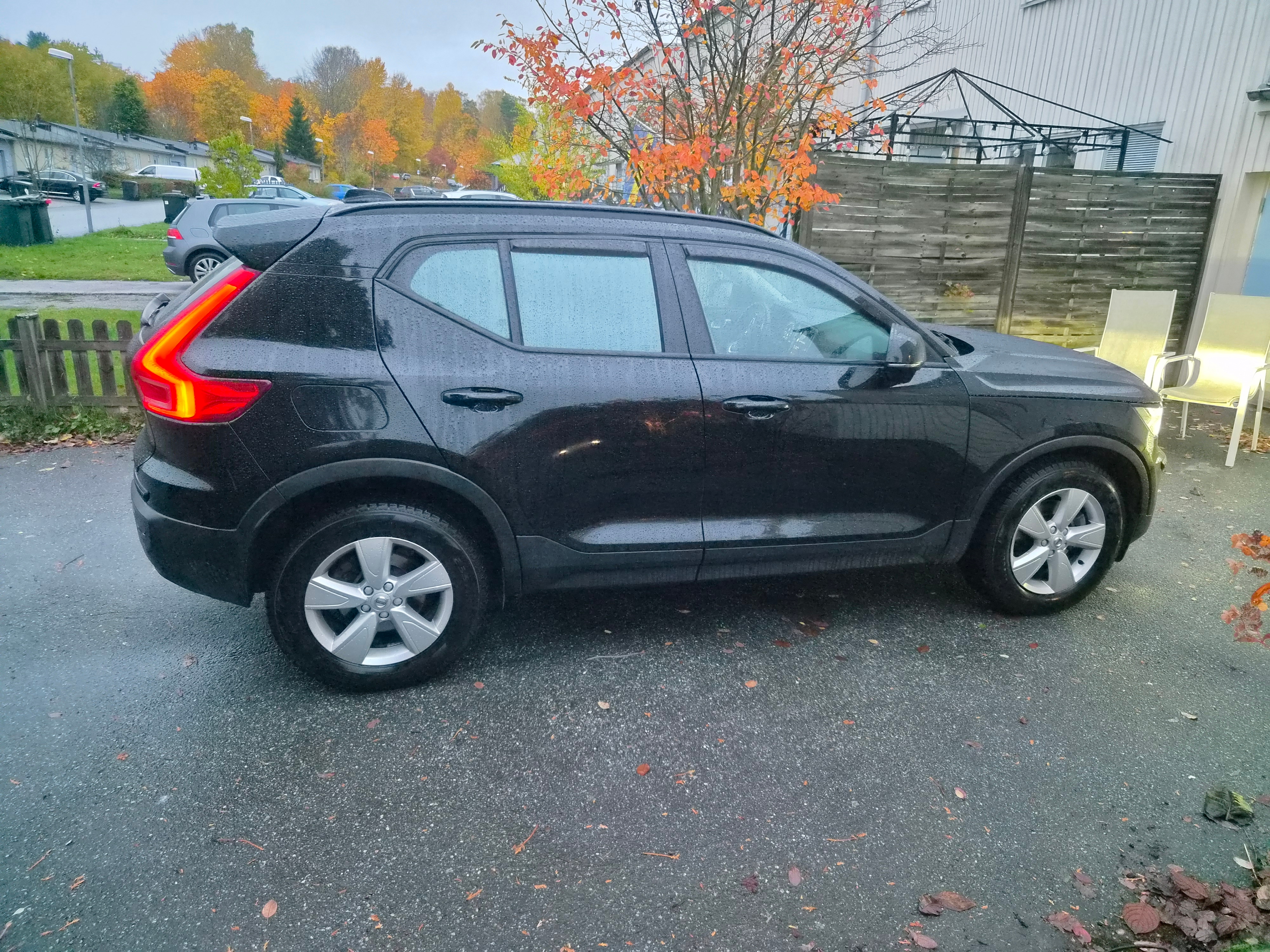 Volvo XC40 B4 2022, bild 2/10