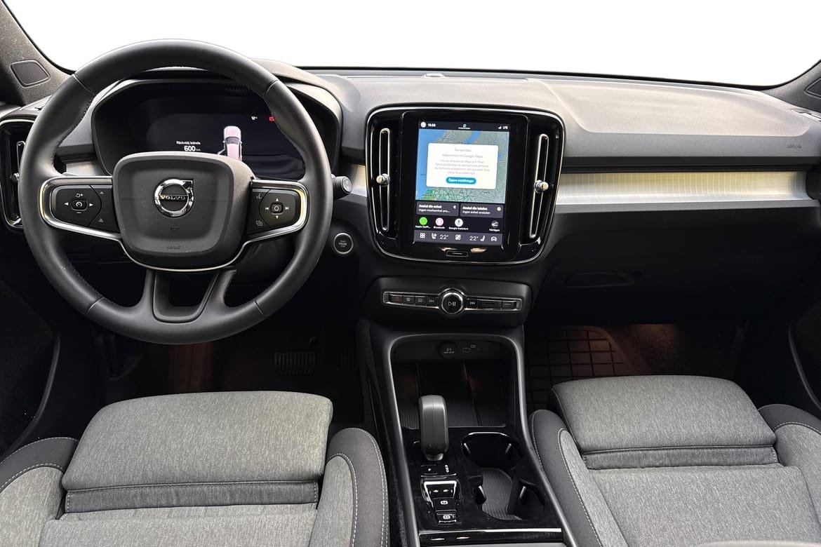 Volvo XC40 B3 Plus Dark 2025, bild 10/10