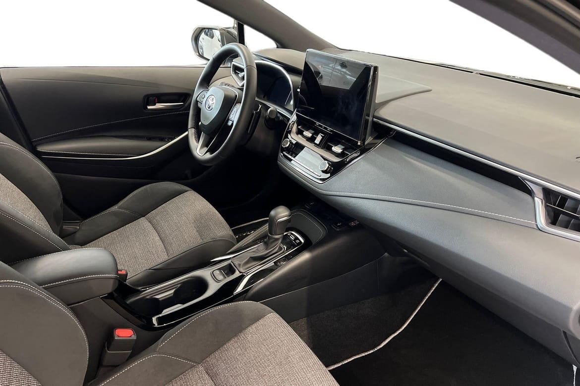 Toyota Corolla 2.0 Hybrid Style 2025, kuva 6/10