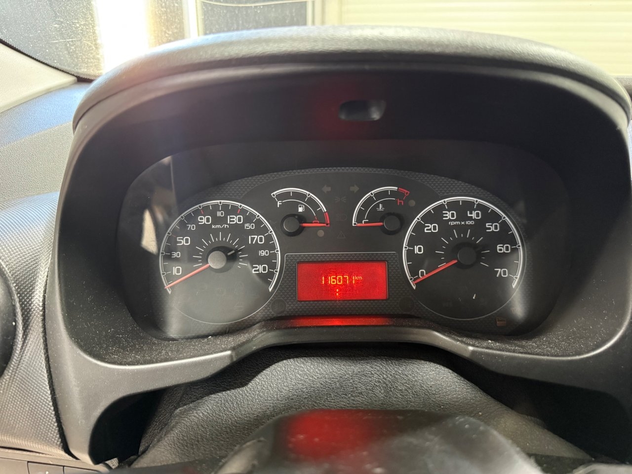 Peugeot Bipper HDi 75 2013, kuva 9/10