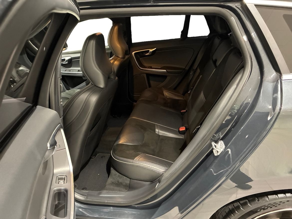 Volvo V60 D3 R Design Classic 2018, bild 6/10